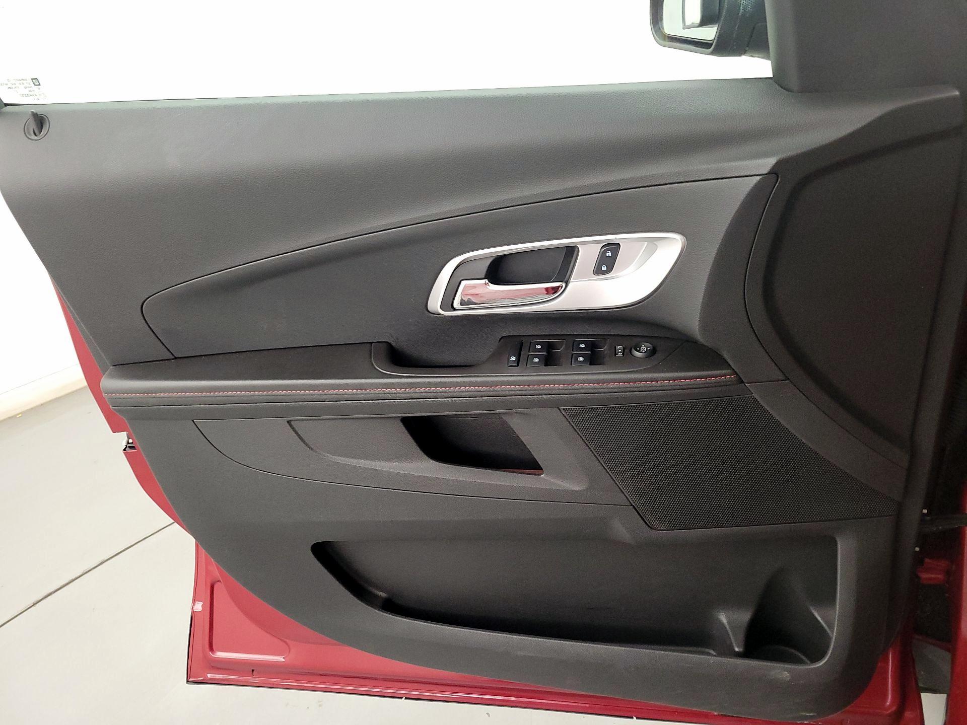 Thumbnail: 2015 Chevrolet Equinox - 12