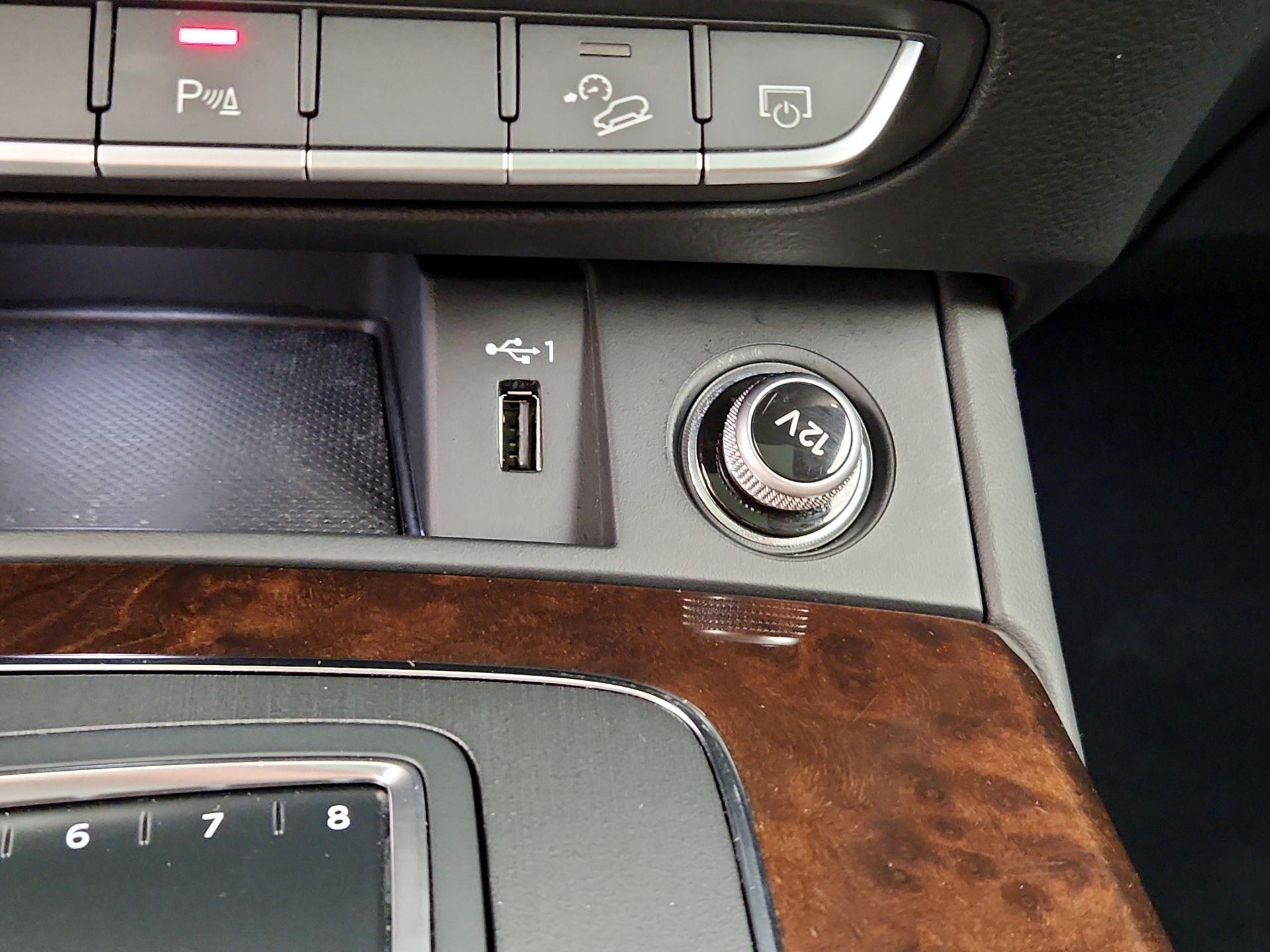Thumbnail: 2020 Audi Q5 - 19