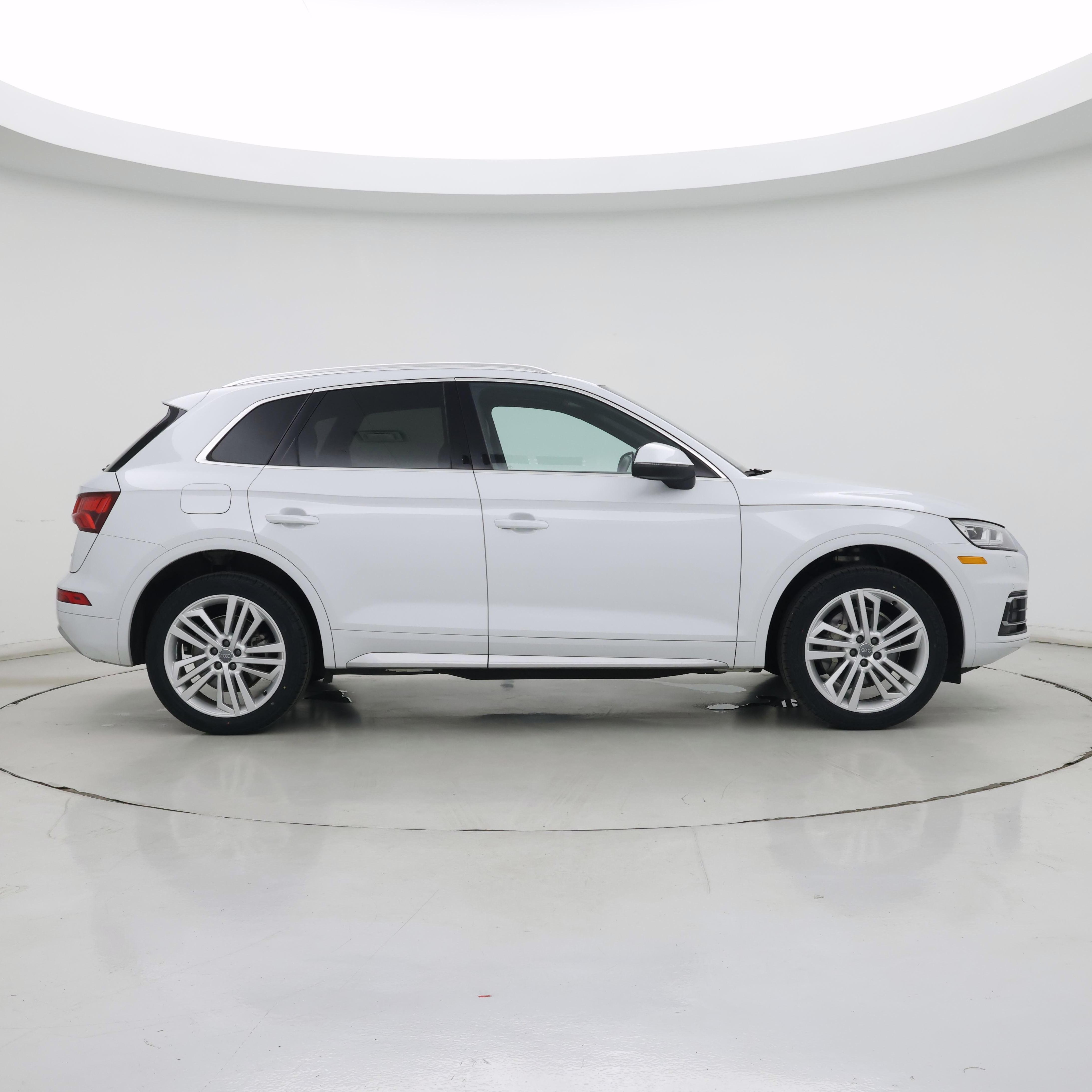 Thumbnail: 2020 Audi Q5 - 7