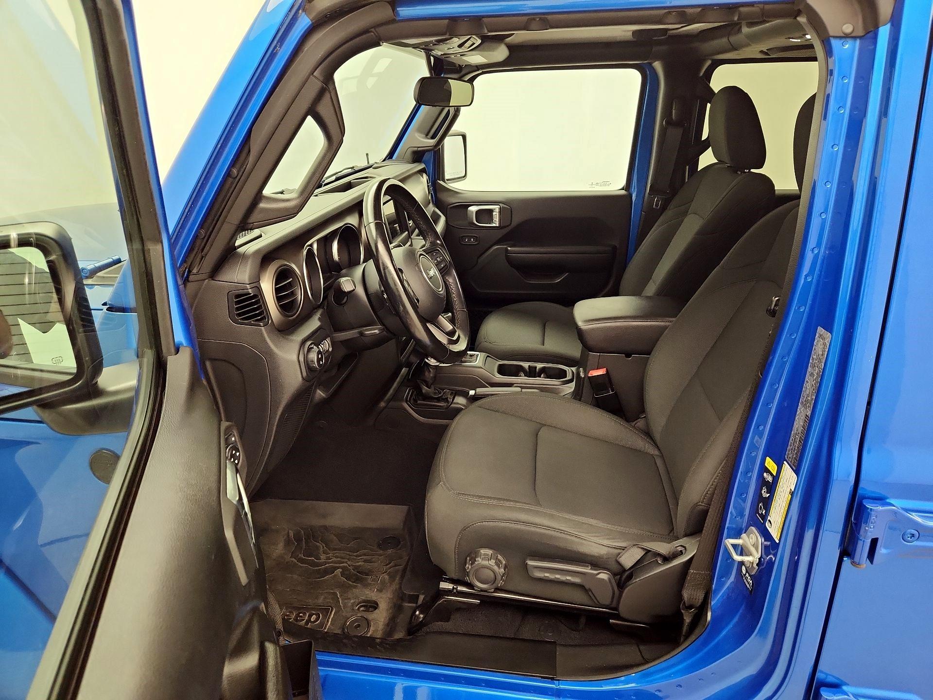 Thumbnail: 2021 Jeep Gladiator - 11