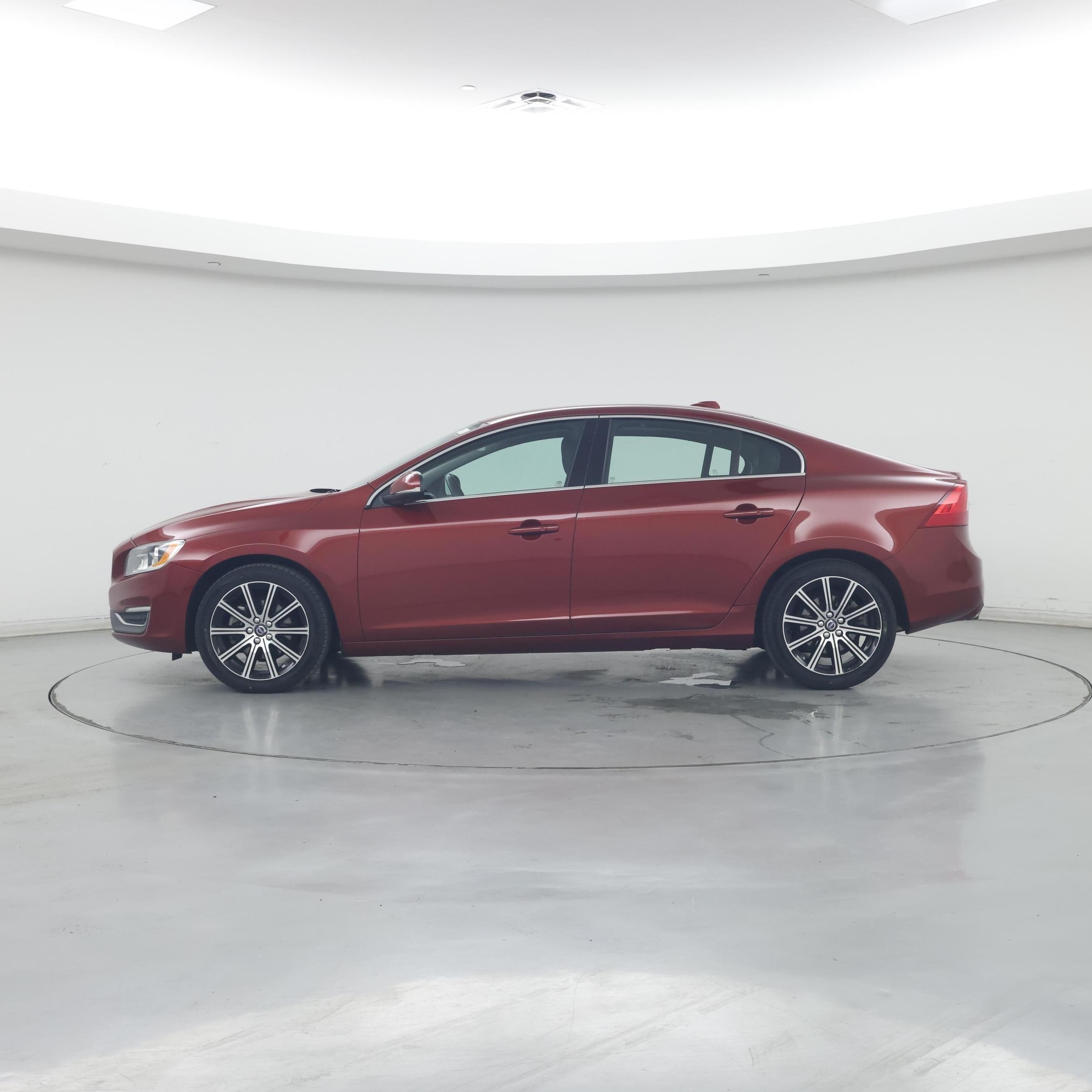Thumbnail: 2017 Volvo S60 - 3