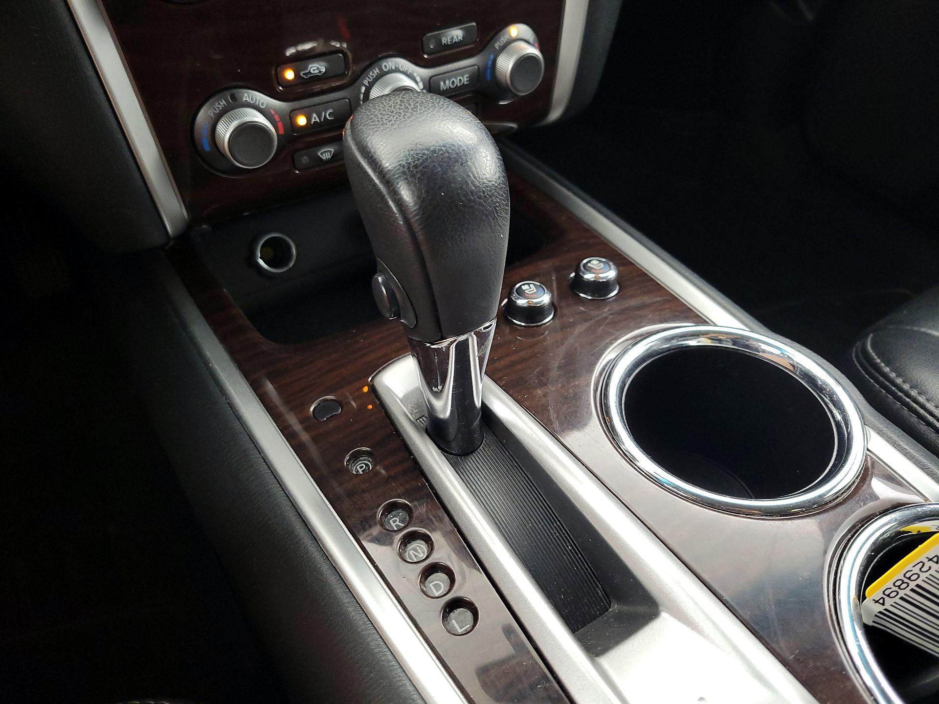 Thumbnail: 2016 Nissan Pathfinder - 18