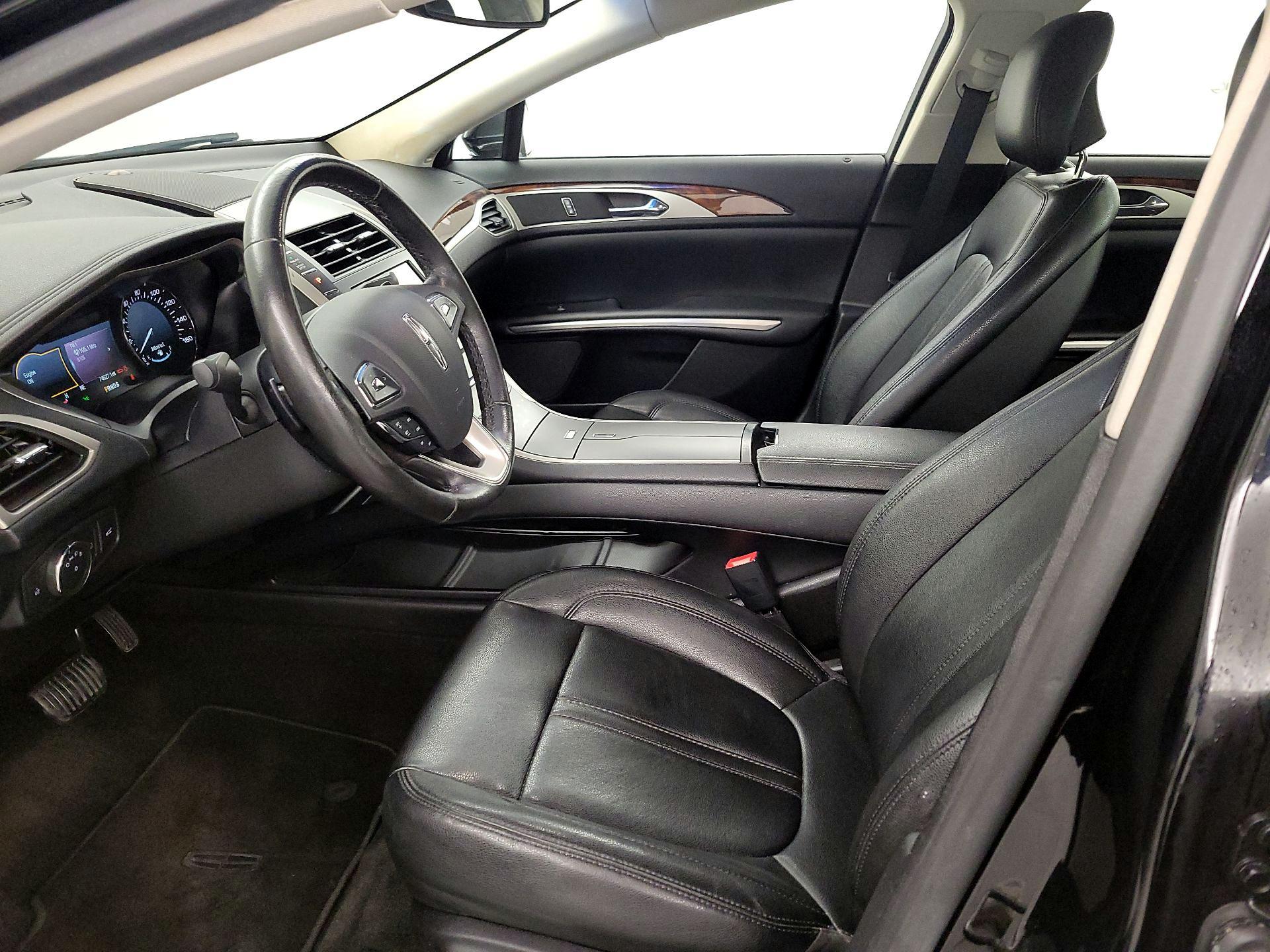 Thumbnail: 2016 Lincoln MKZ - 11