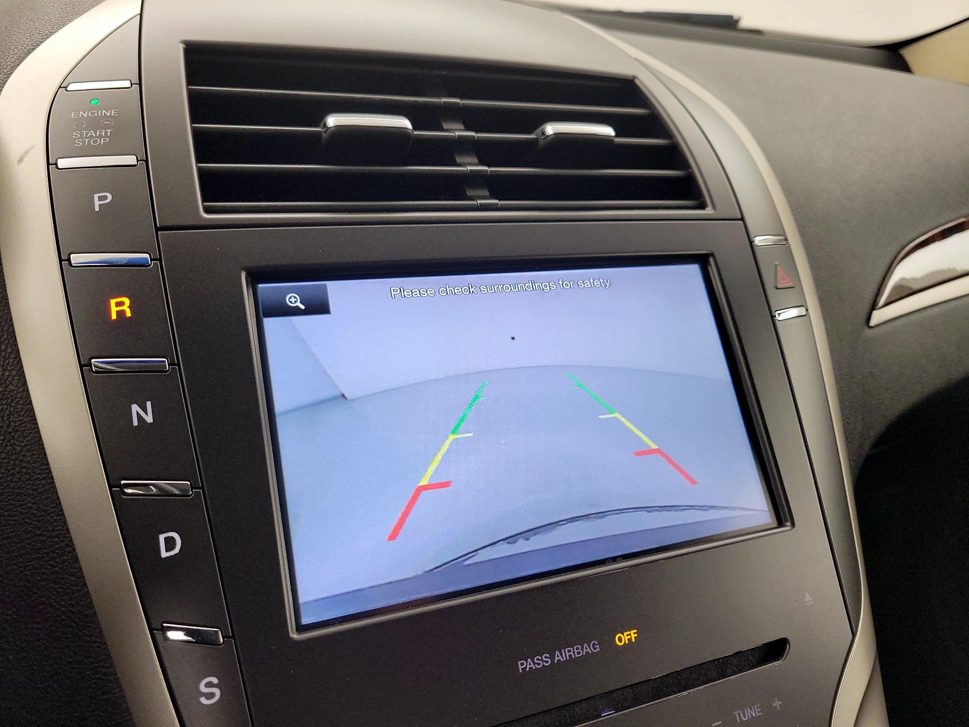 Thumbnail: 2016 Lincoln MKZ - 14