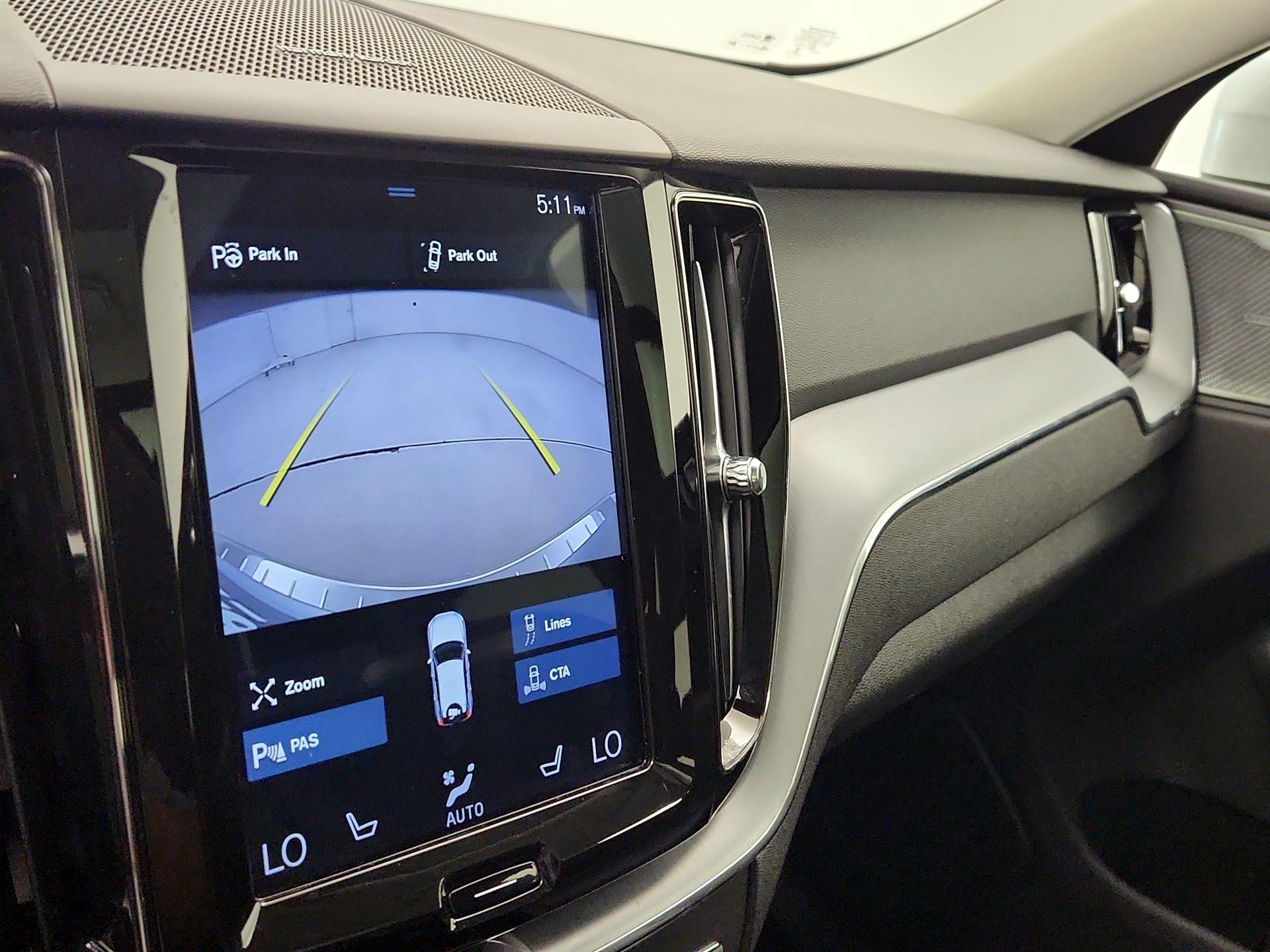 Thumbnail: 2019 Volvo XC60 - 14