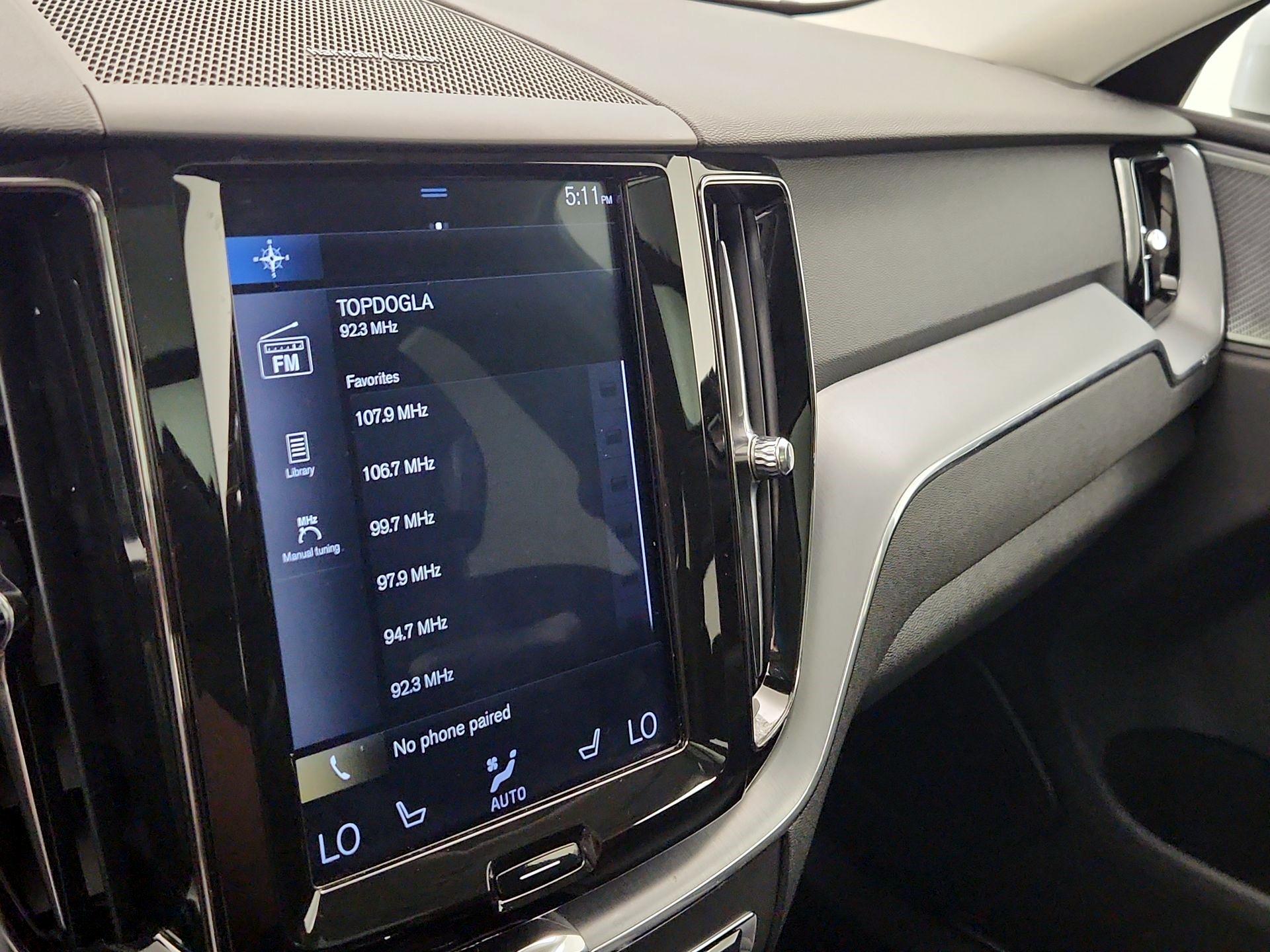 Thumbnail: 2019 Volvo XC60 - 15