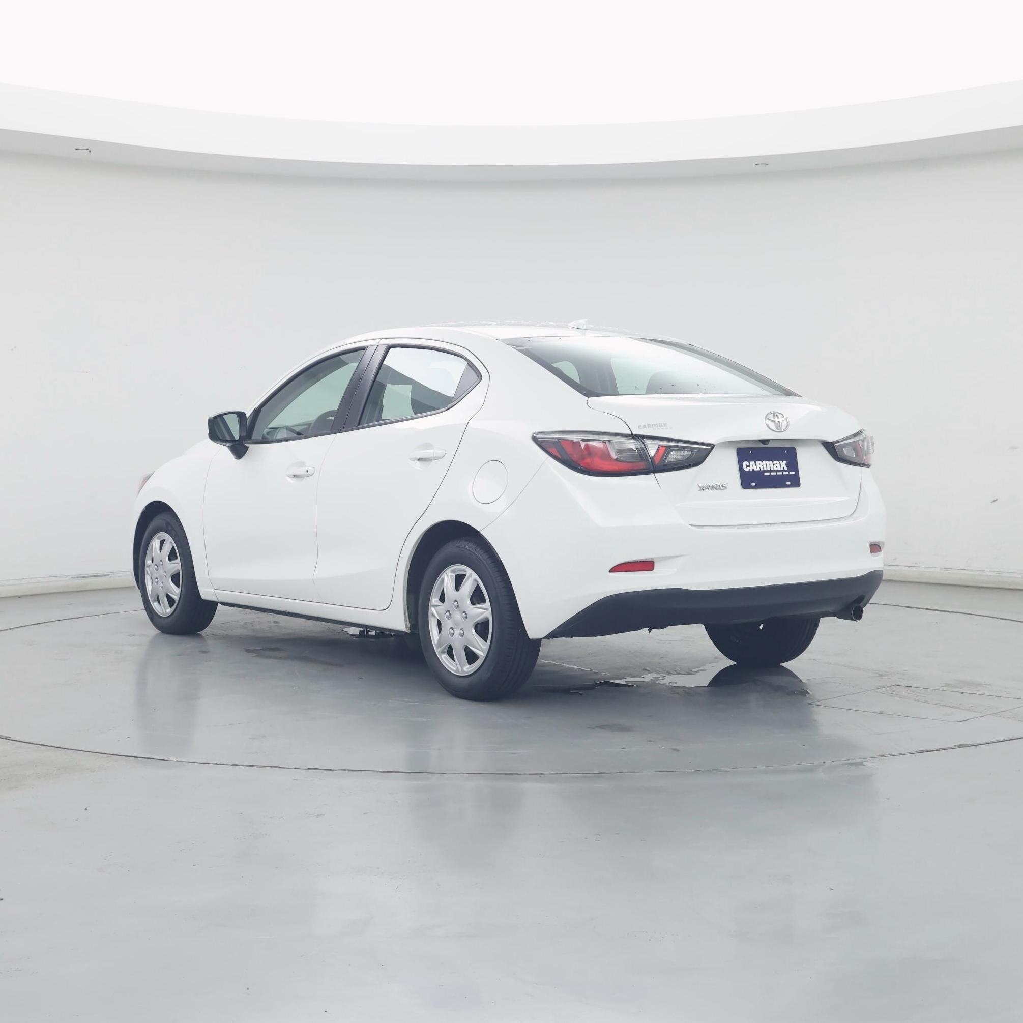 Thumbnail: 2019 Toyota Yaris - 2