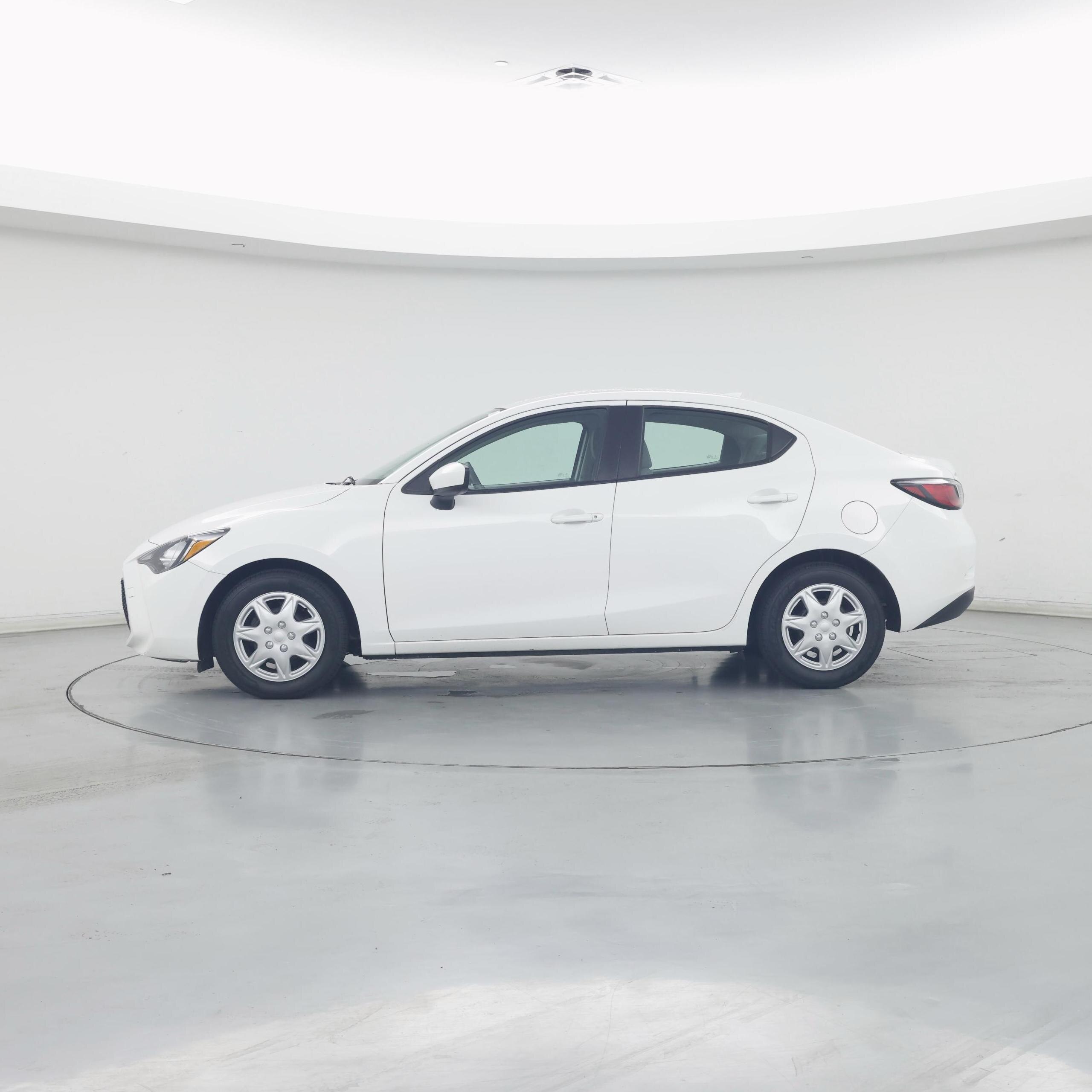 Thumbnail: 2019 Toyota Yaris - 3