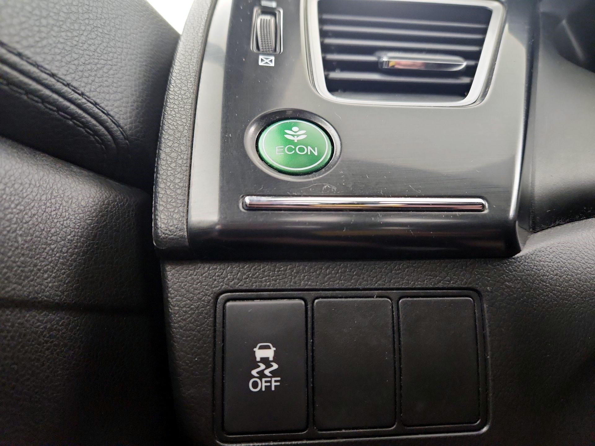 Thumbnail: 2015 Honda Civic - 11