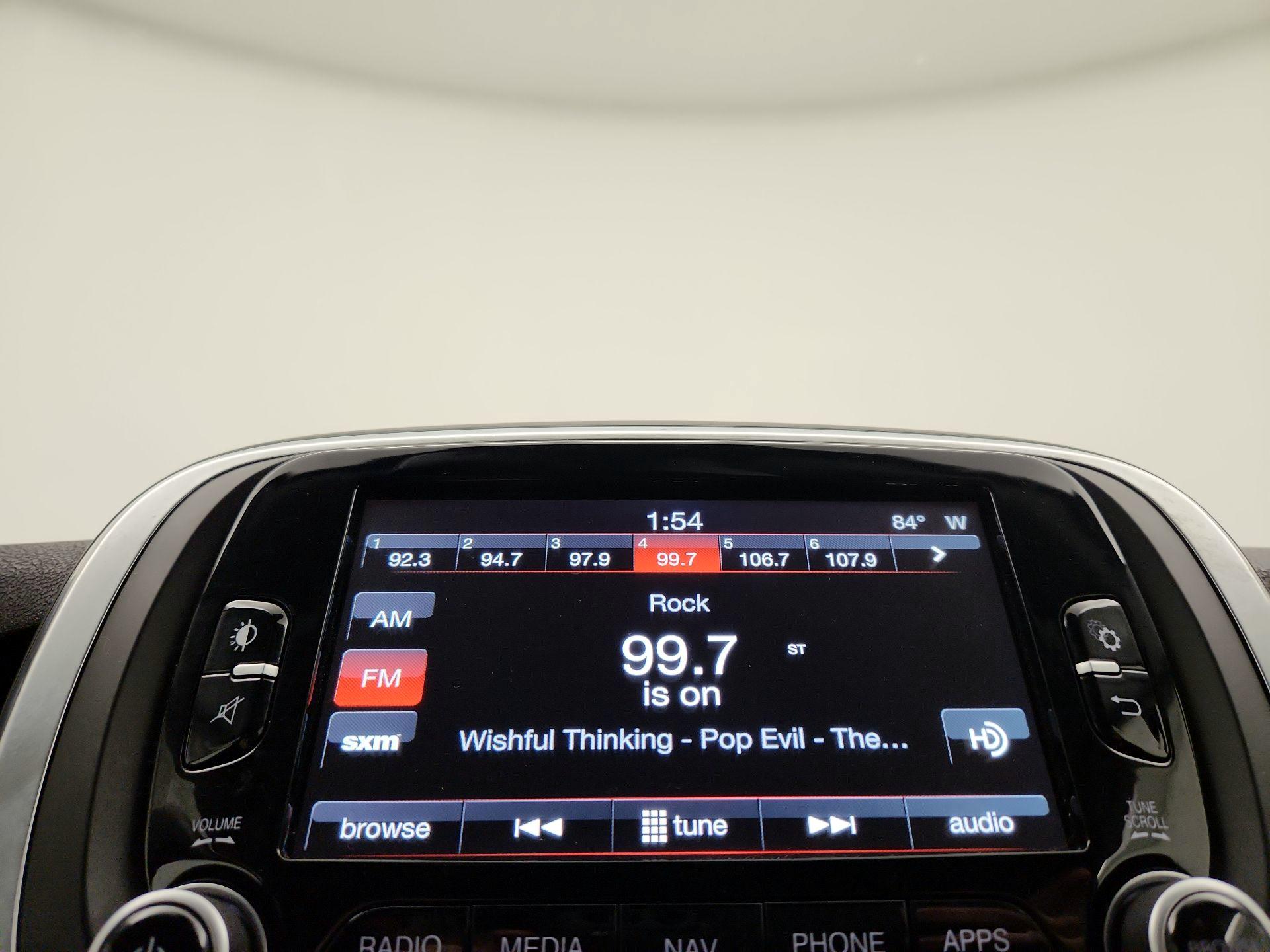 Thumbnail: 2016 Fiat 500X - 16