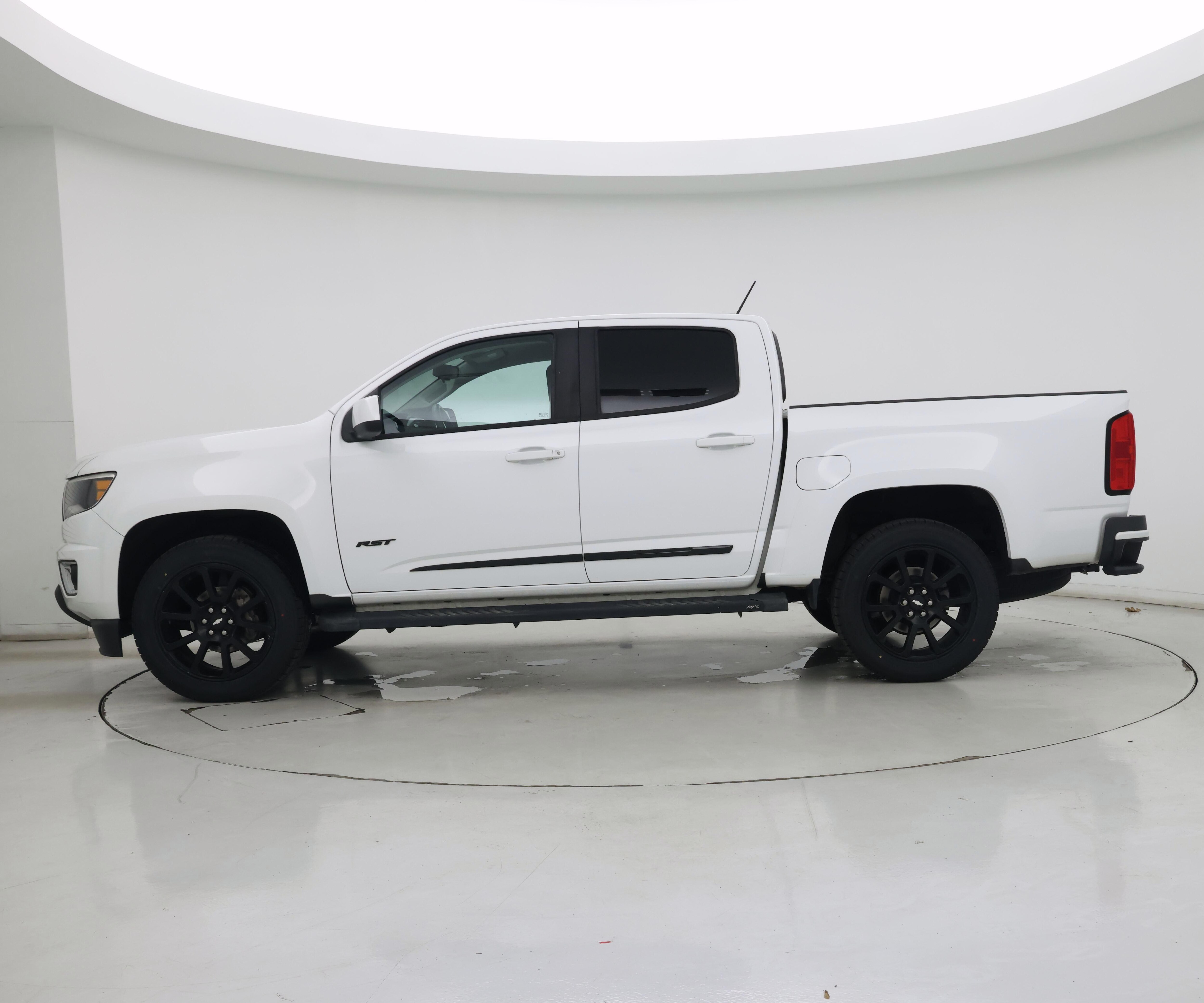 Thumbnail: 2020 Chevrolet Colorado - 3