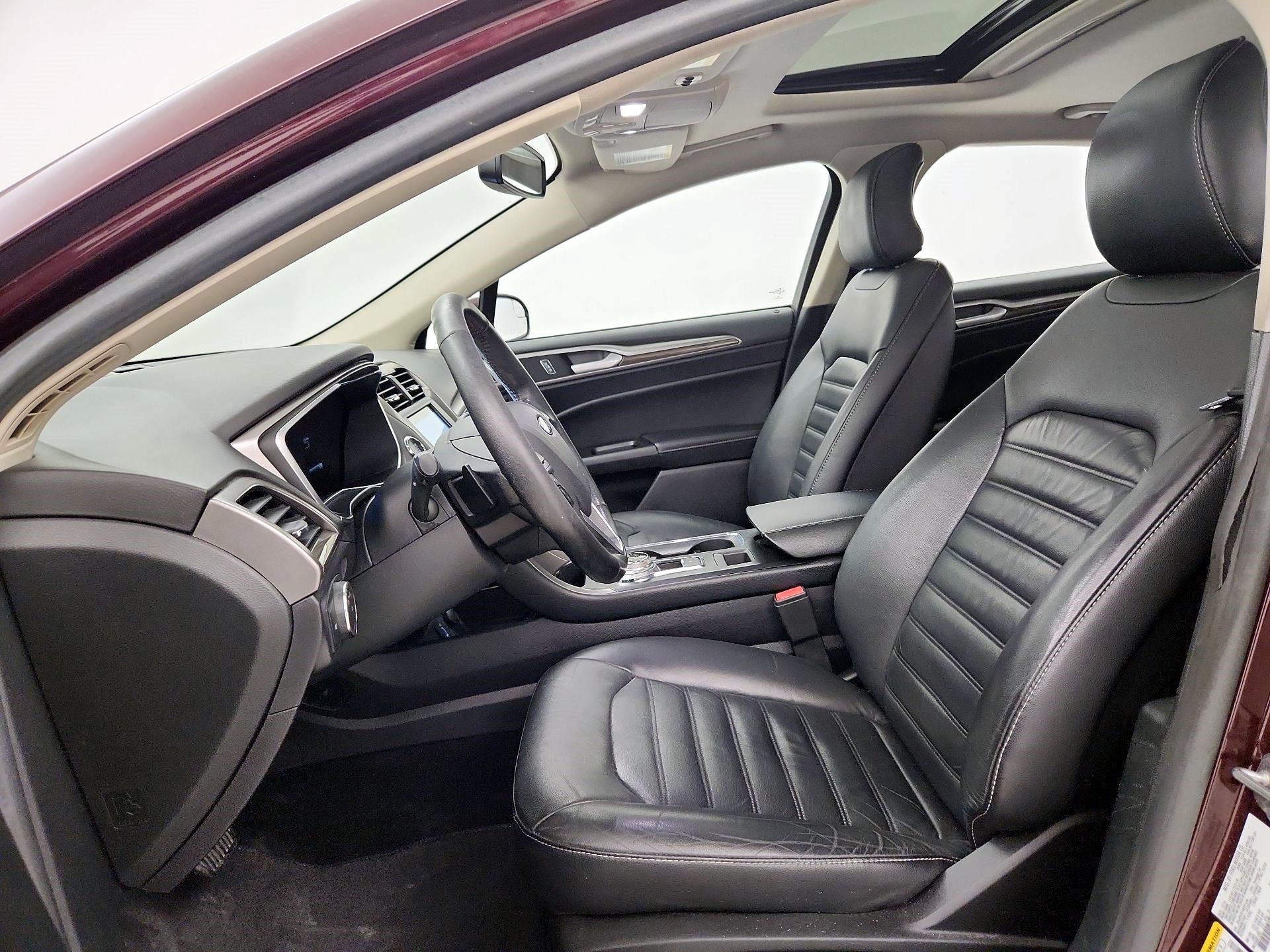 Thumbnail: 2017 Ford Fusion - 9