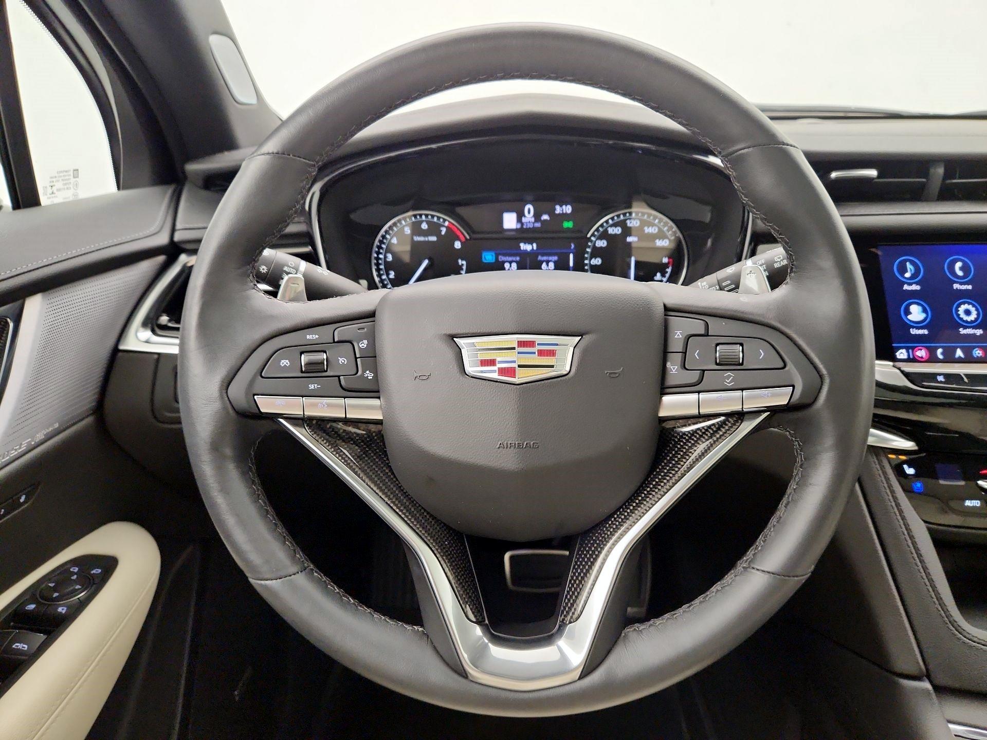 Thumbnail: 2023 Cadillac XT6 - 10