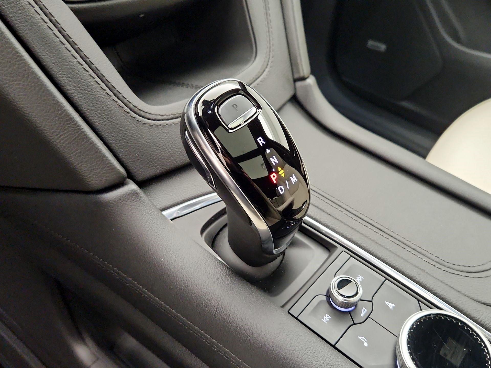 Thumbnail: 2023 Cadillac XT6 - 18