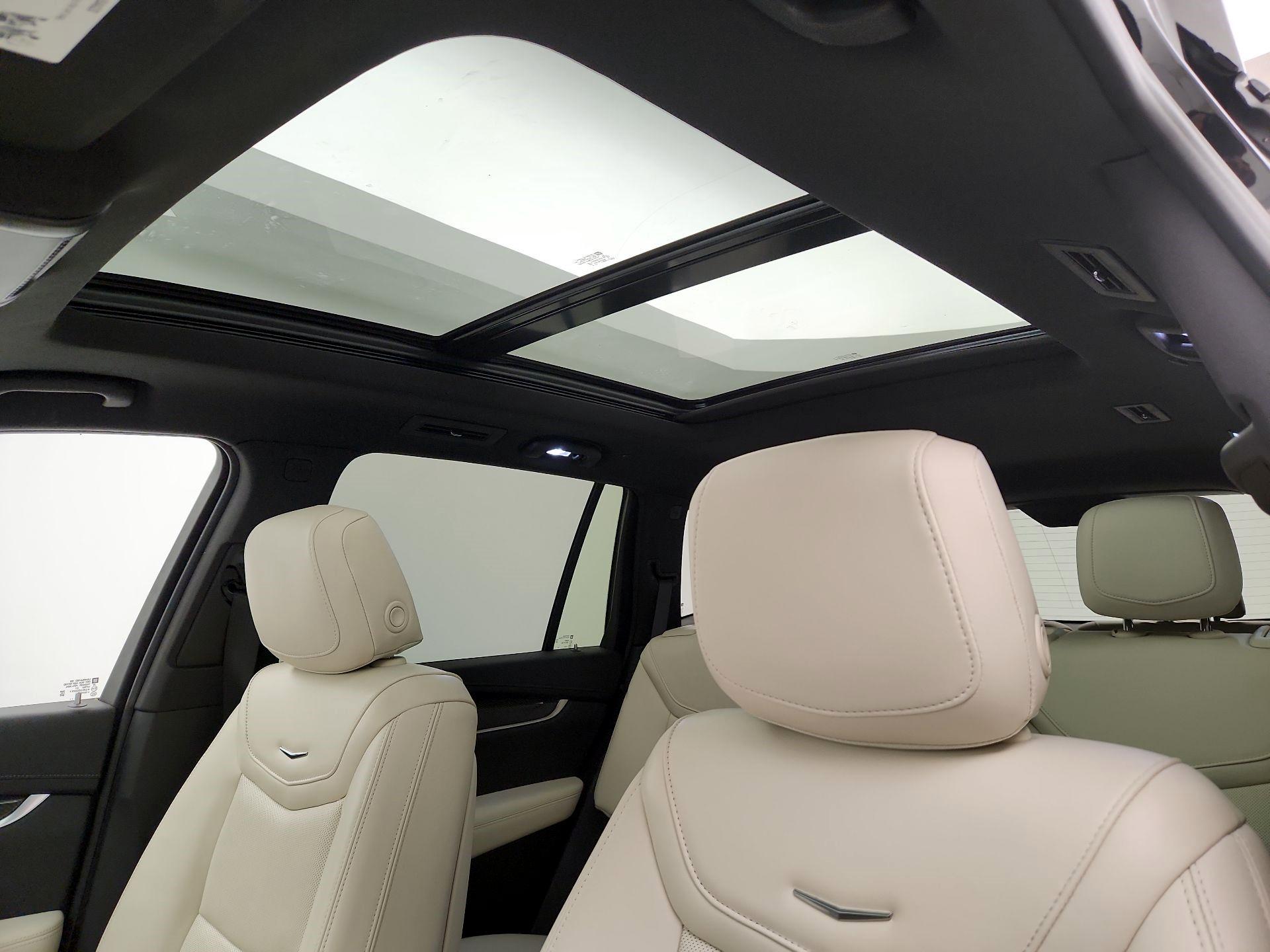 Thumbnail: 2023 Cadillac XT6 - 20