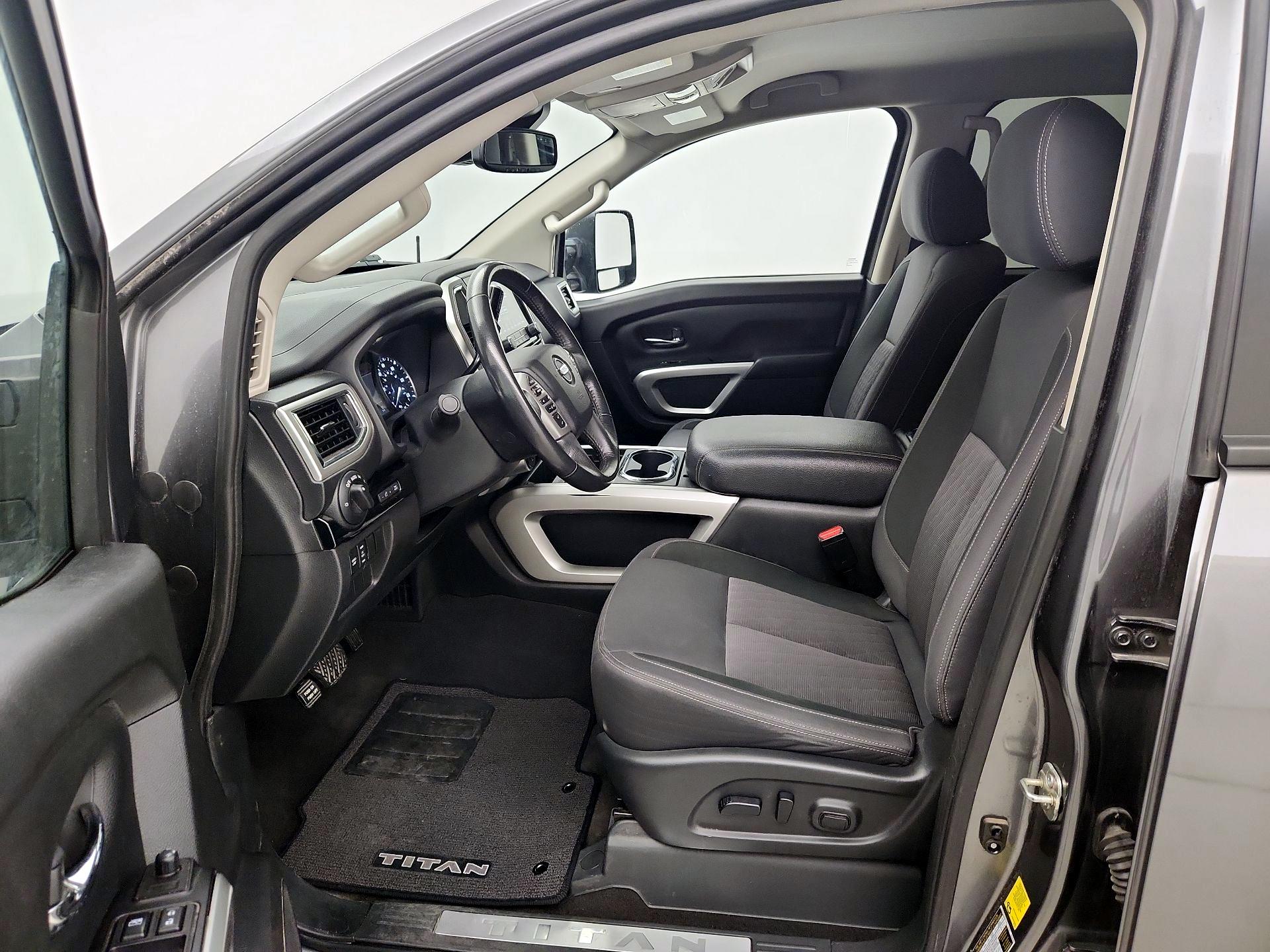 Thumbnail: 2021 Nissan Titan - 11