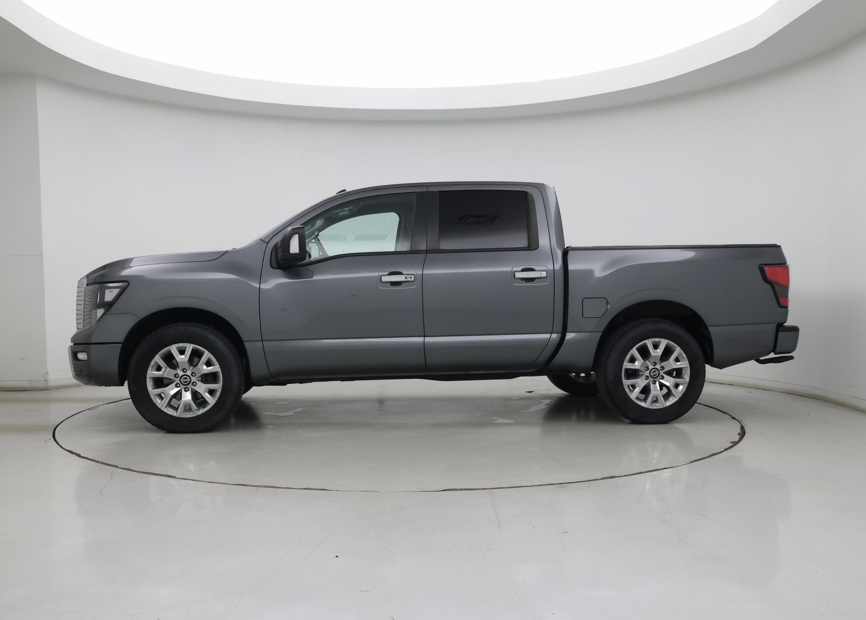Thumbnail: 2021 Nissan Titan - 3