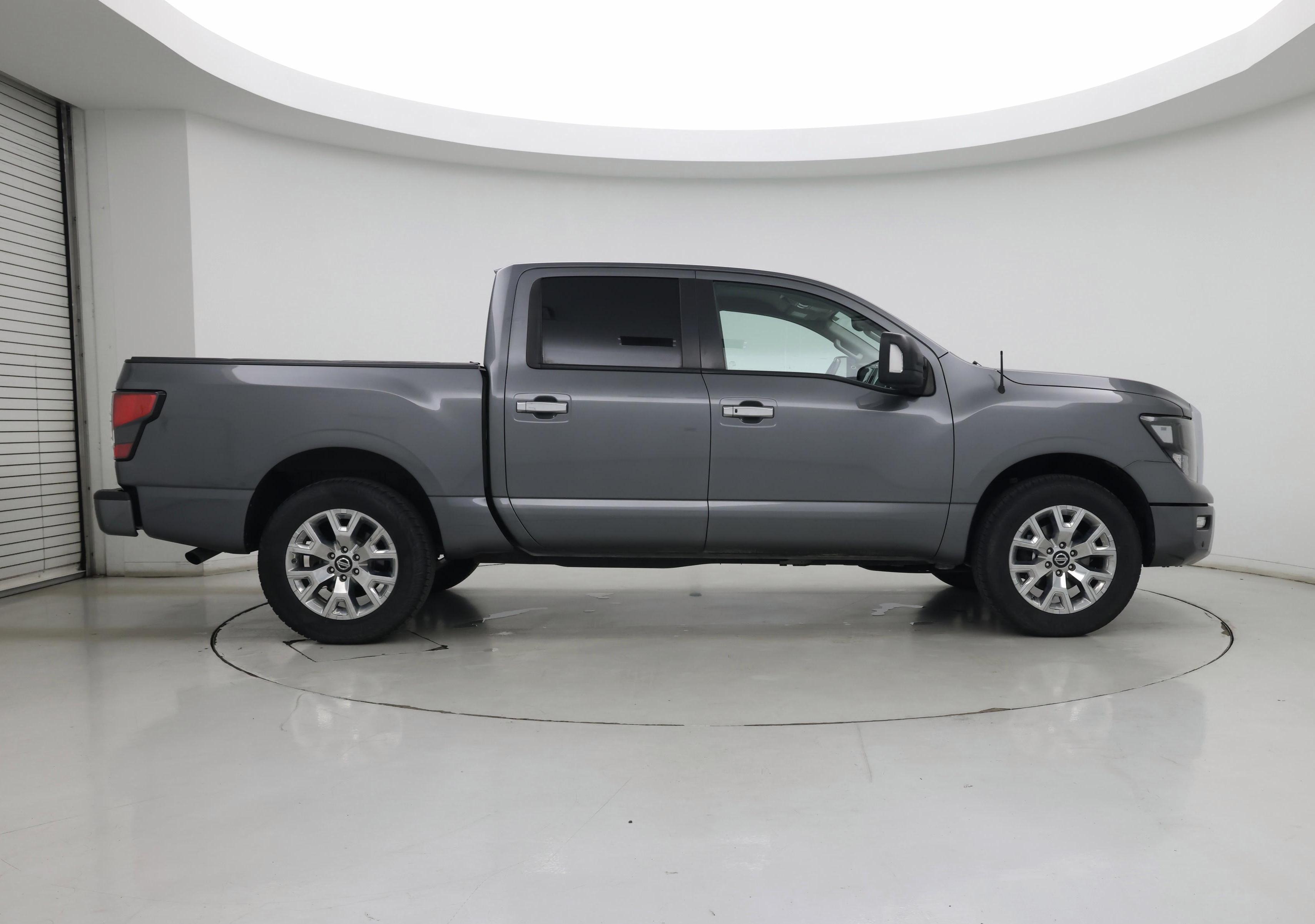 Thumbnail: 2021 Nissan Titan - 7
