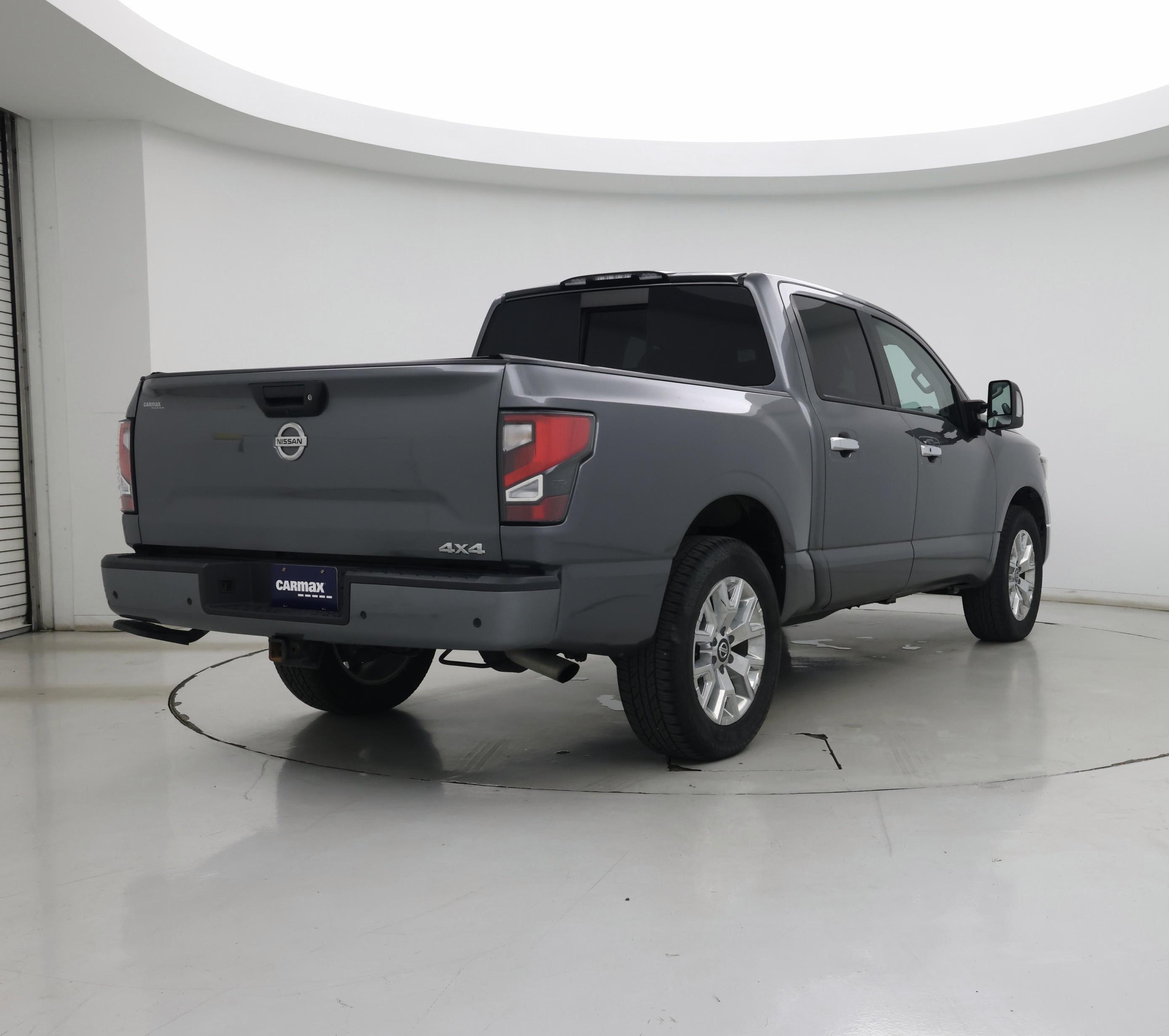 Thumbnail: 2021 Nissan Titan - 8