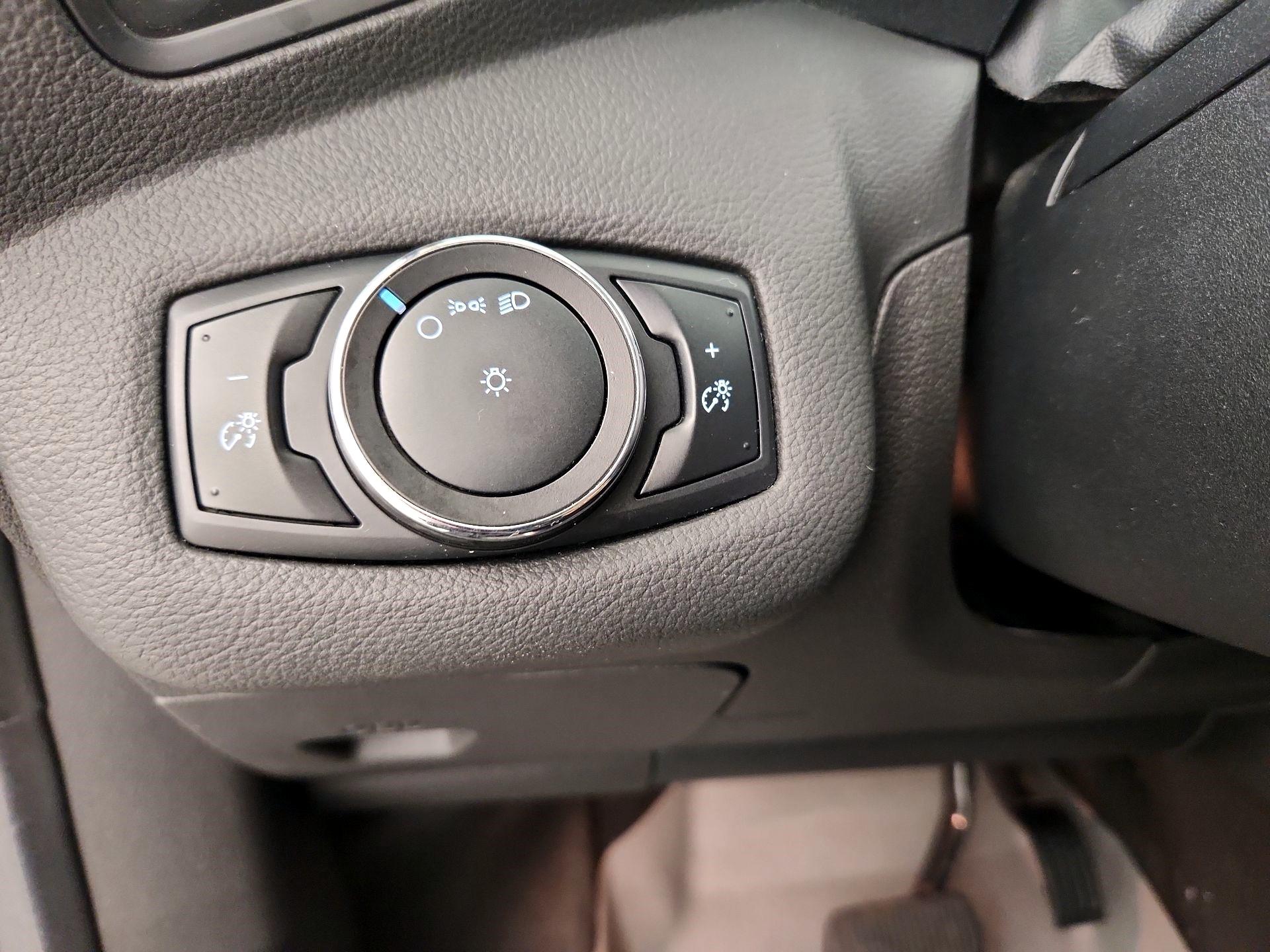 Thumbnail: 2014 Ford Escape - 13