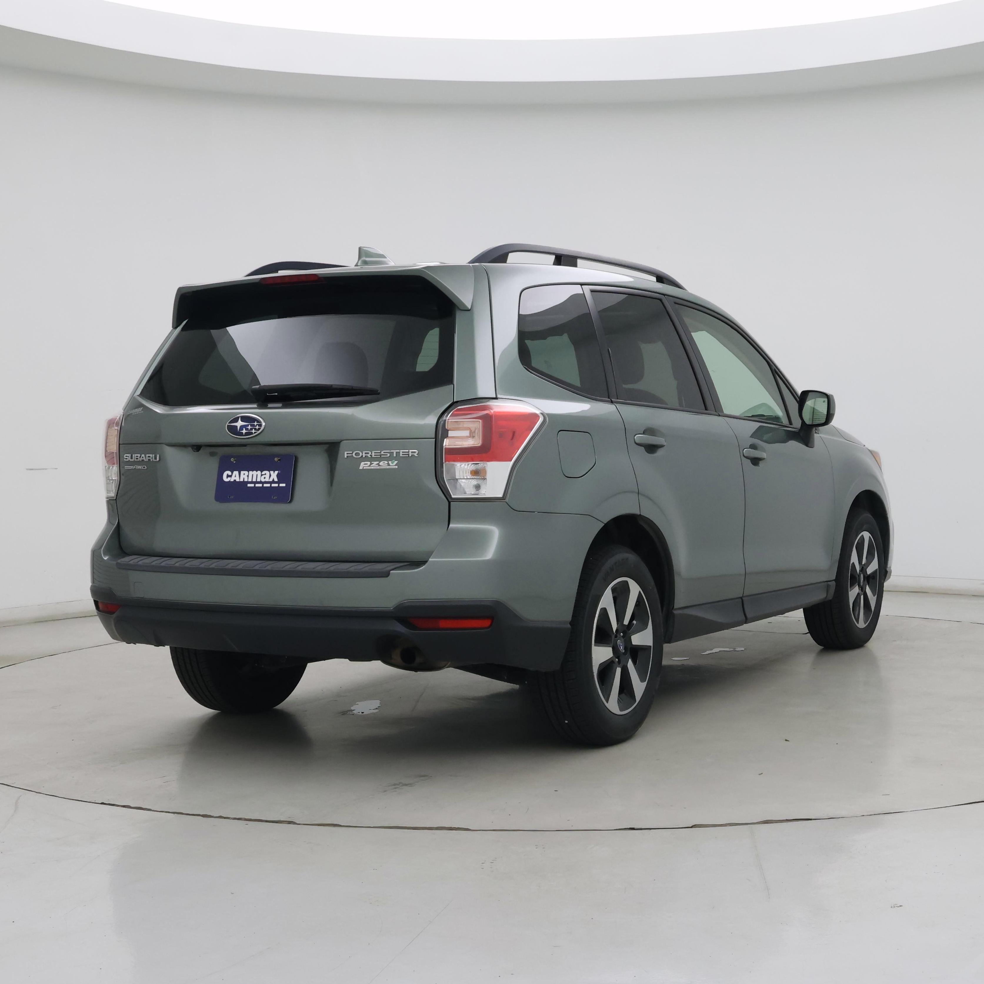 Thumbnail: 2017 Subaru Forester - 8