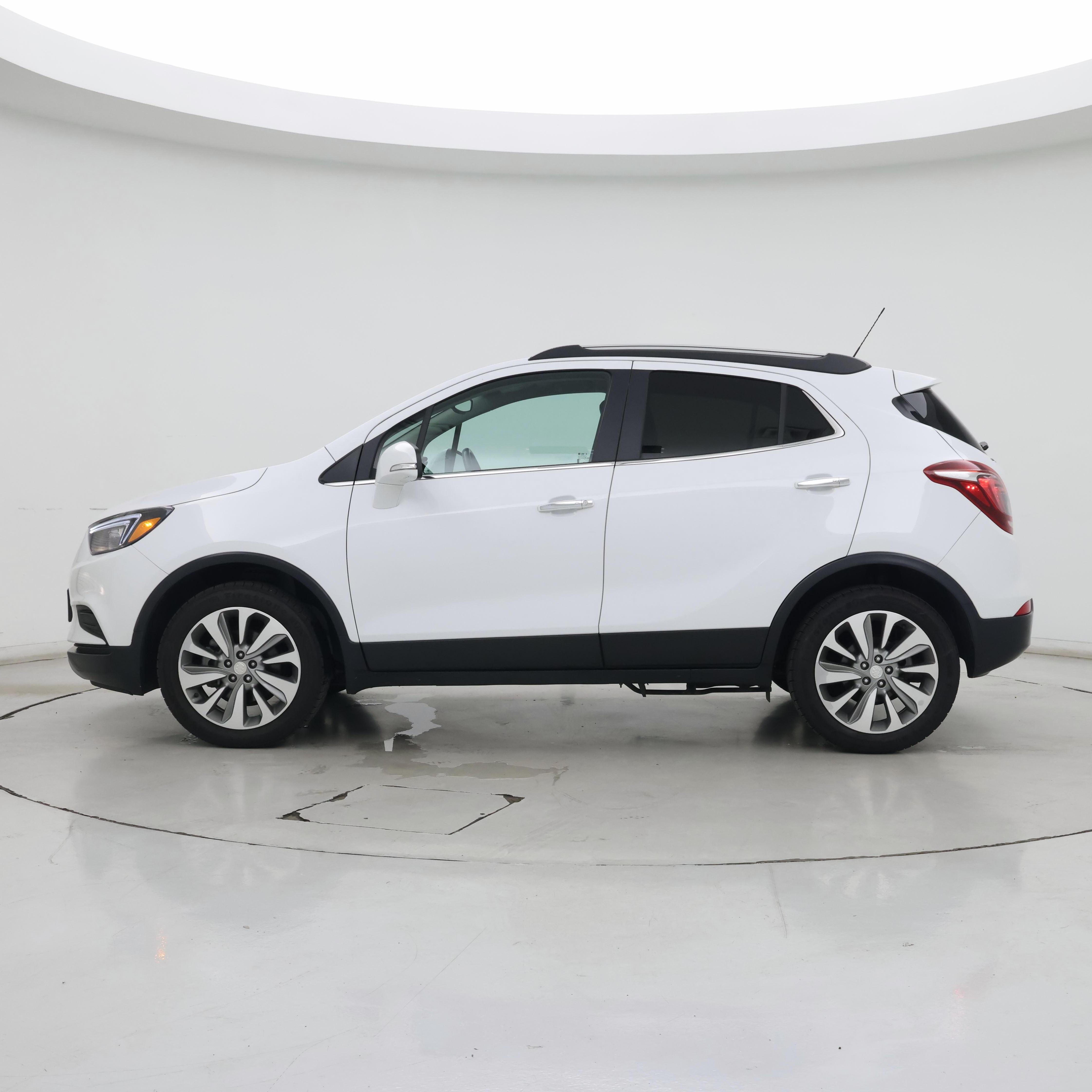 Thumbnail: 2019 Buick Encore - 3