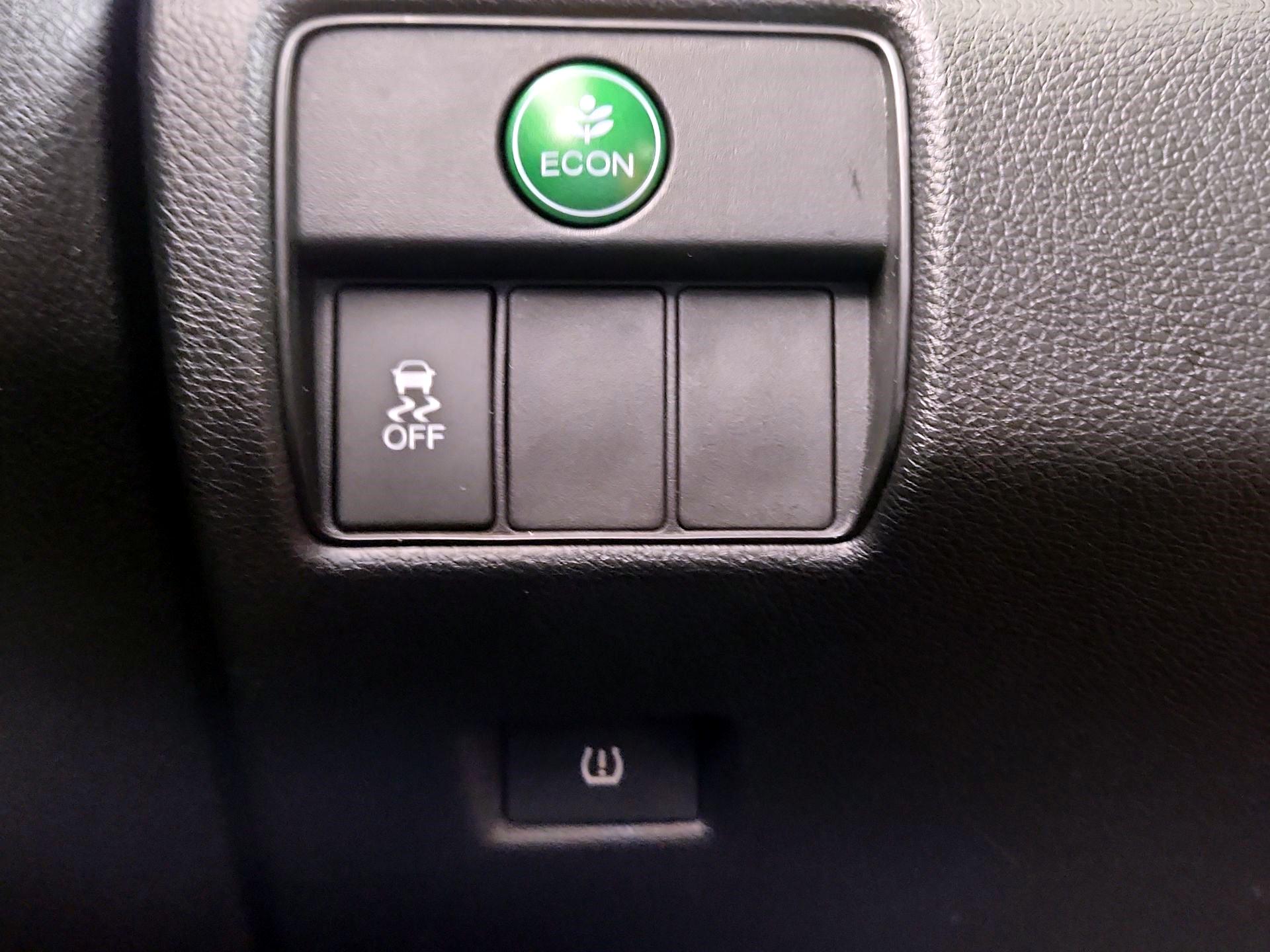 Thumbnail: 2013 Honda Accord - 13