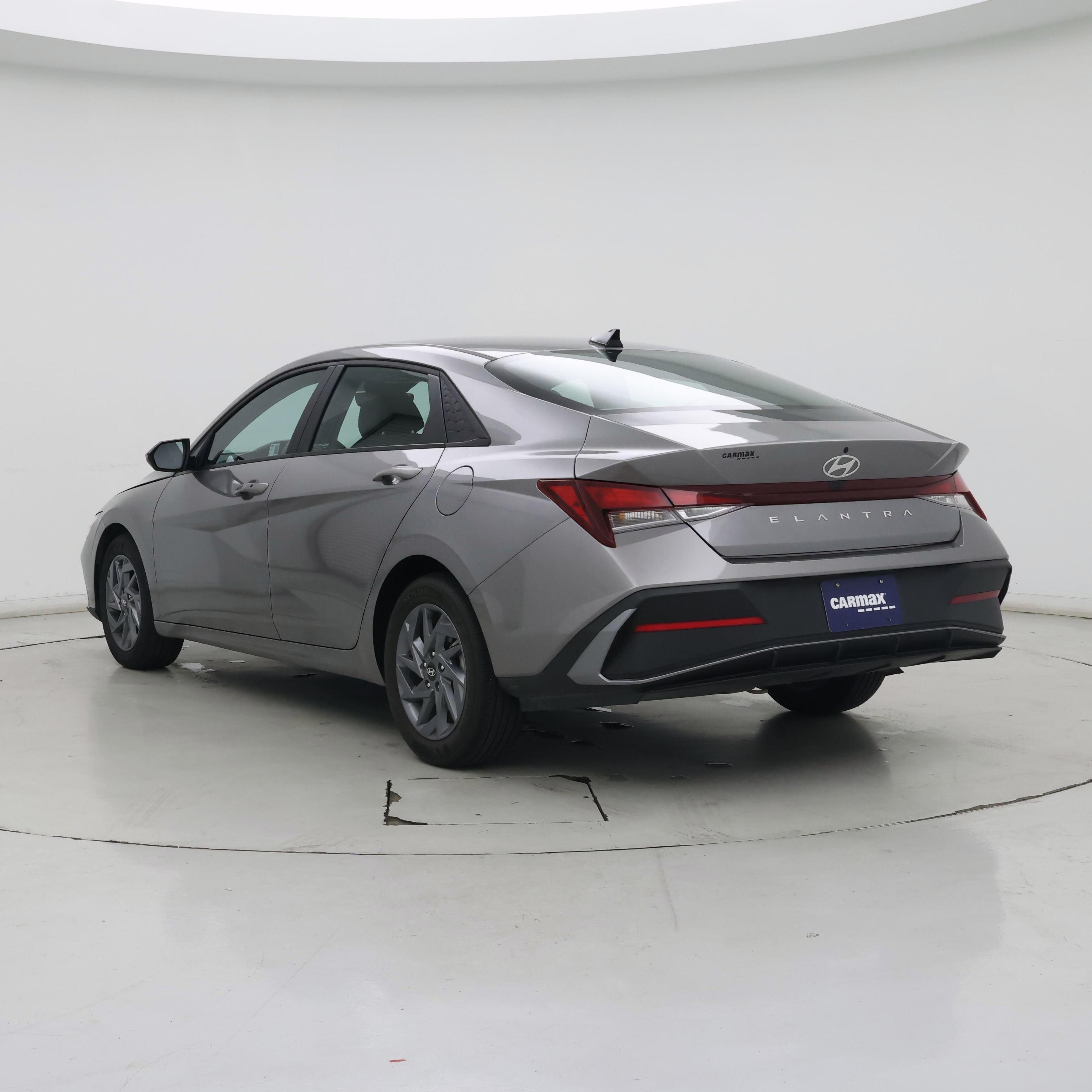 Thumbnail: 2024 Hyundai Elantra - 2