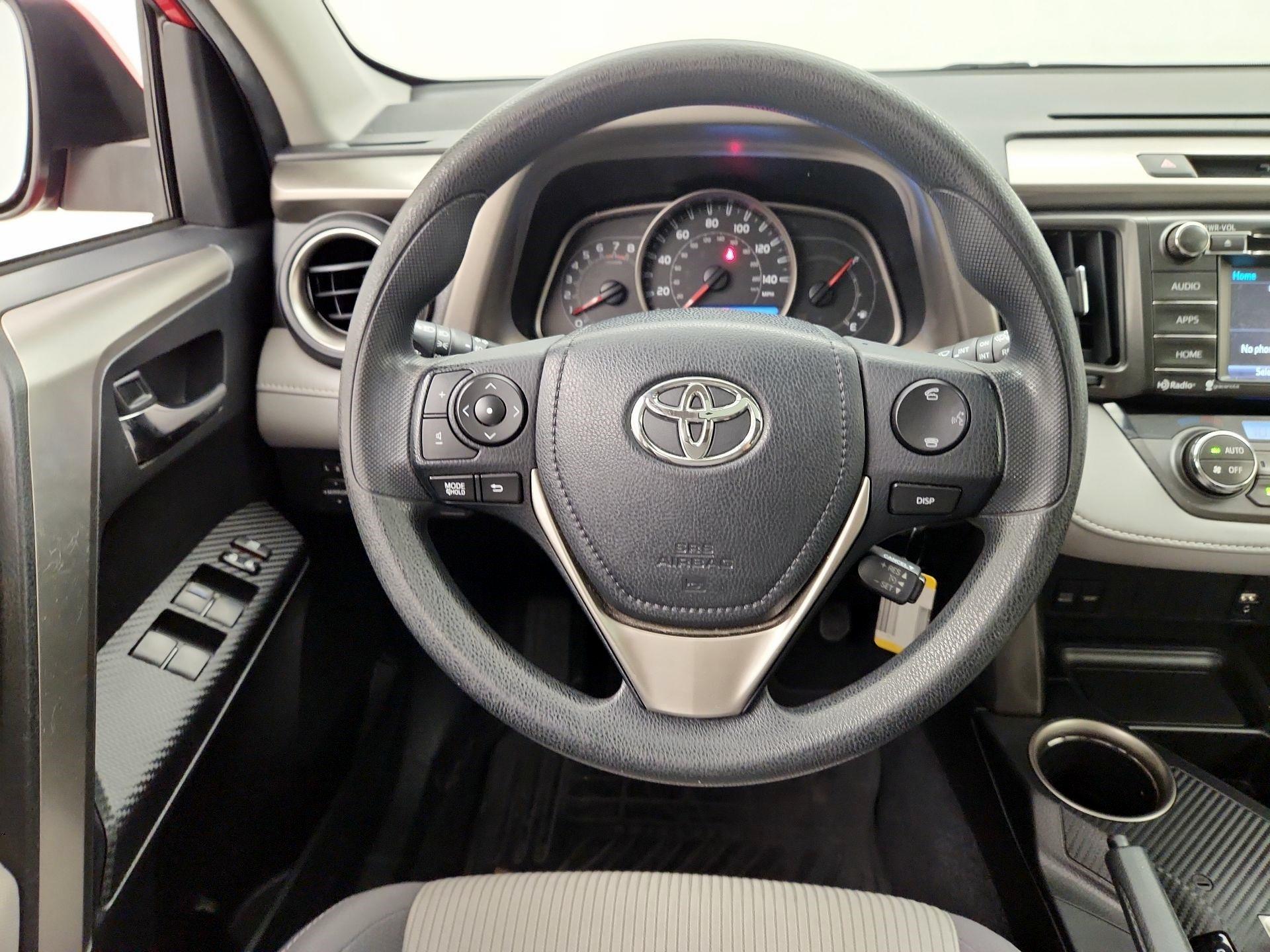 Thumbnail: 2015 Toyota RAV4 - 10