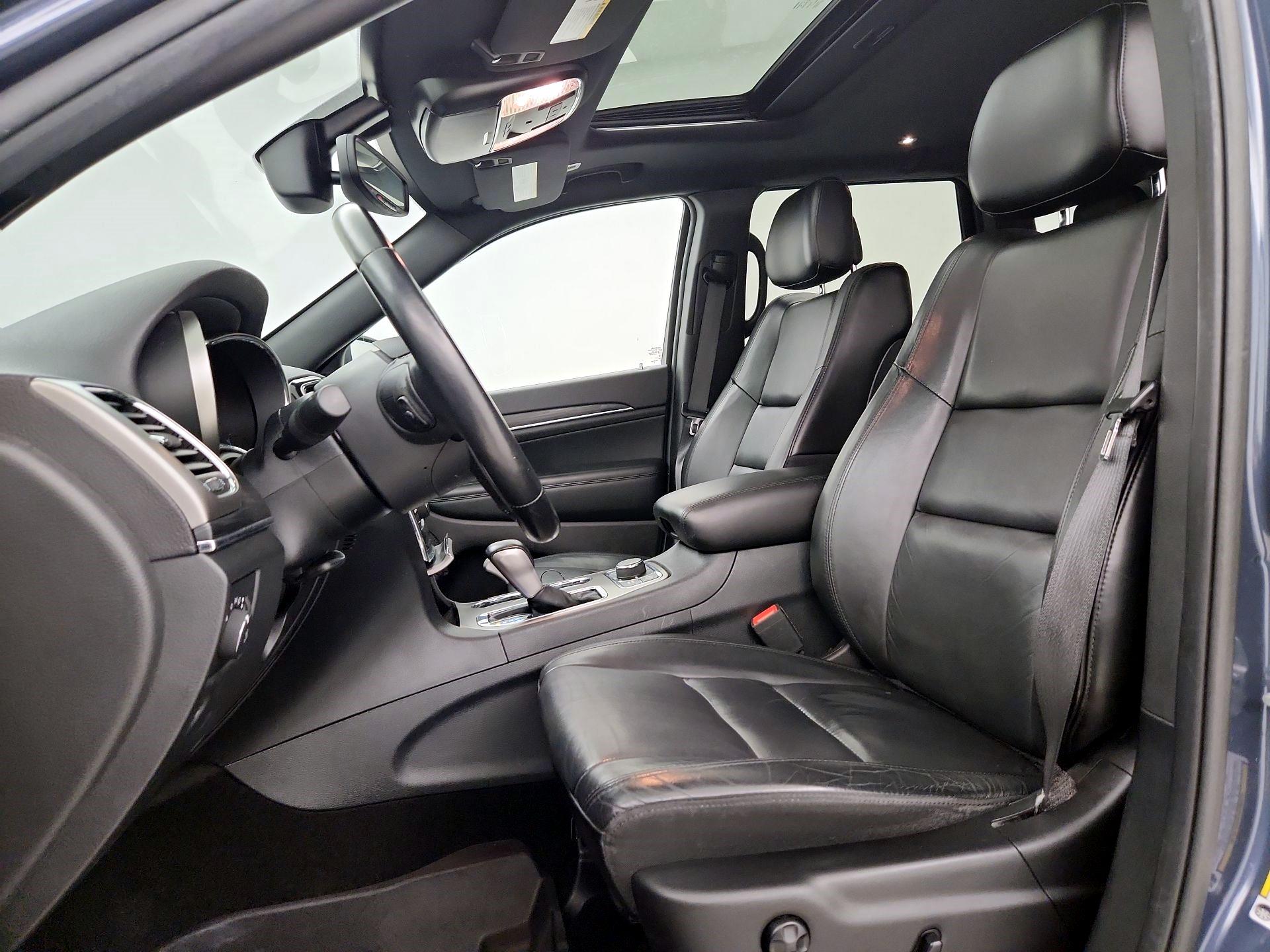 Thumbnail: 2019 Jeep Grand Cherokee - 9