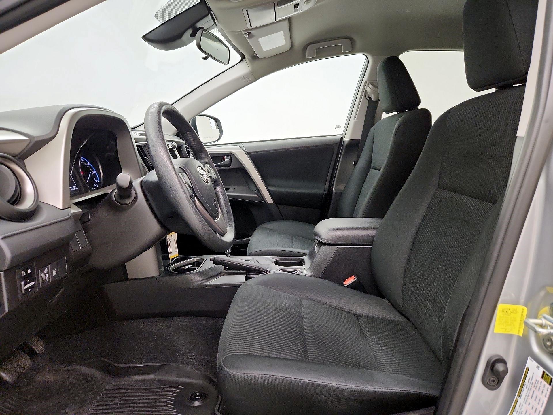 Thumbnail: 2018 Toyota RAV4 - 11