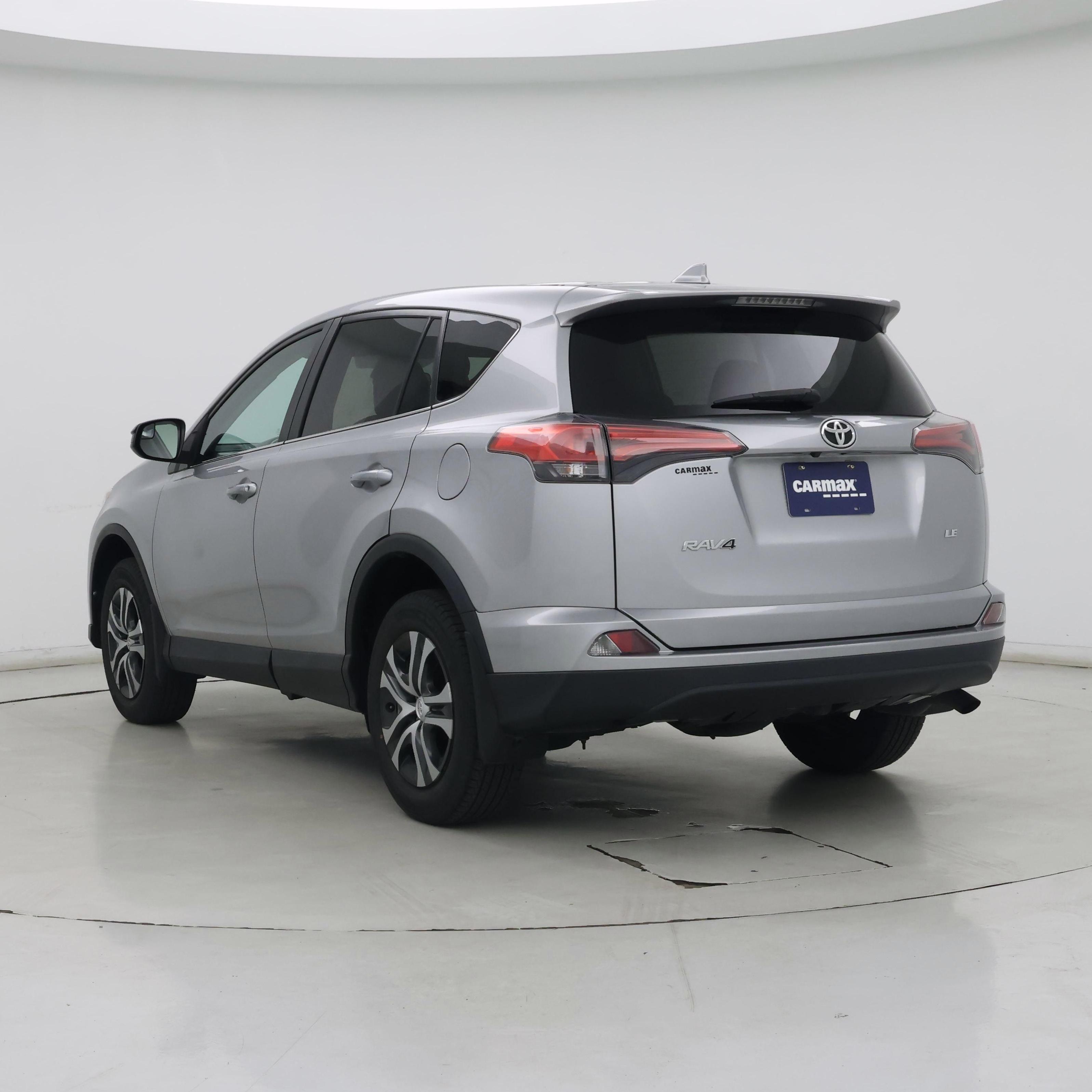 Thumbnail: 2018 Toyota RAV4 - 2