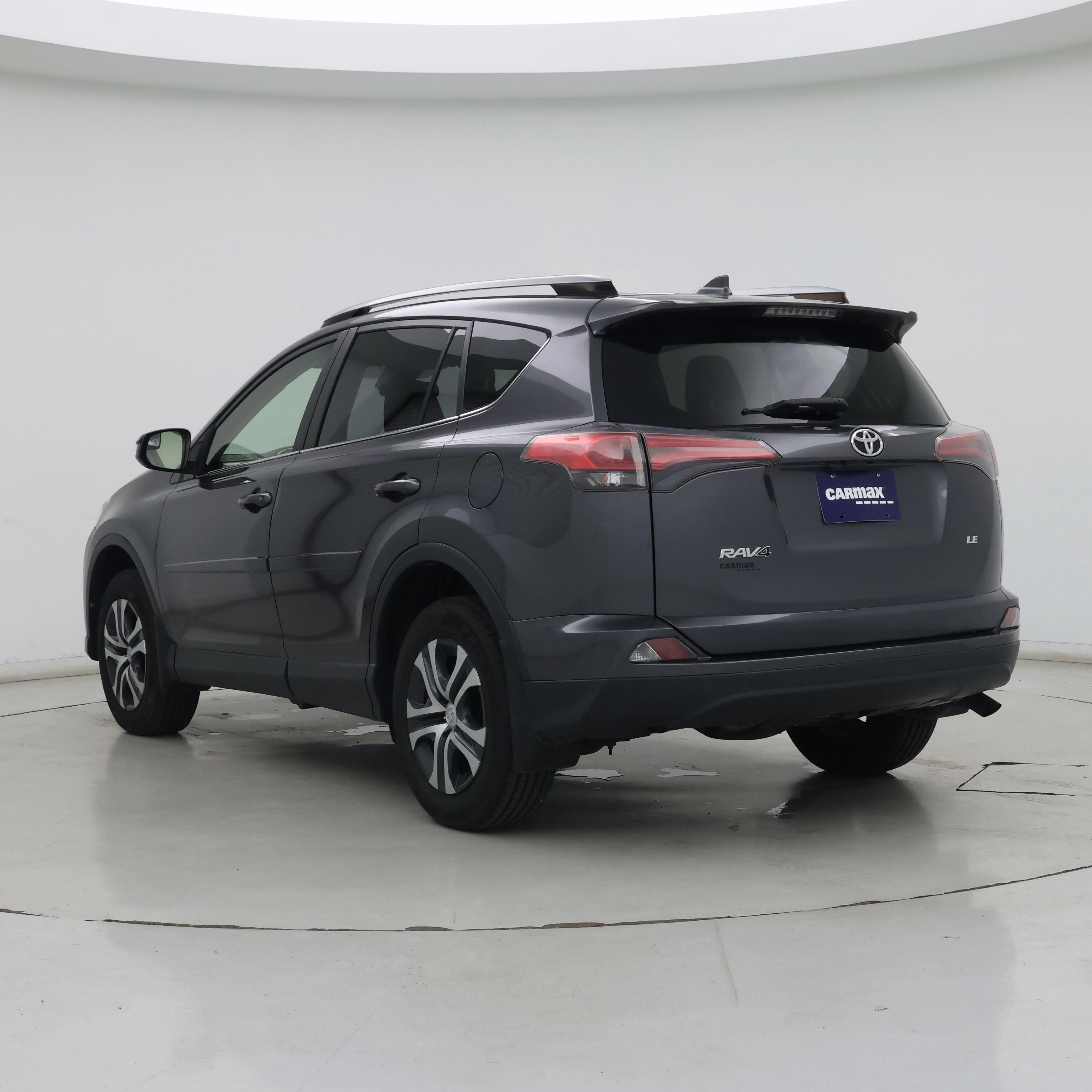 Thumbnail: 2017 Toyota RAV4 - 2