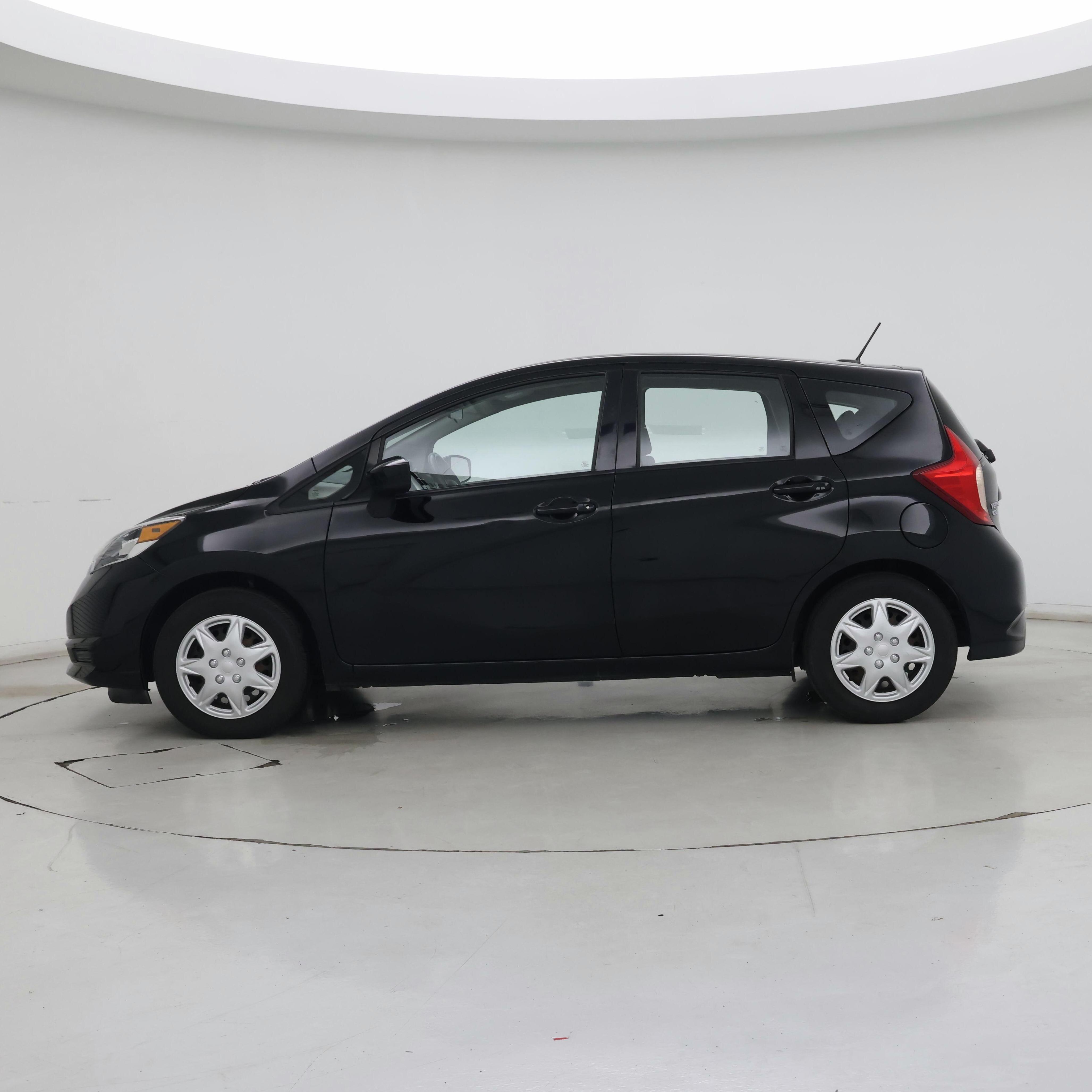 Thumbnail: 2017 Nissan Versa Note - 3