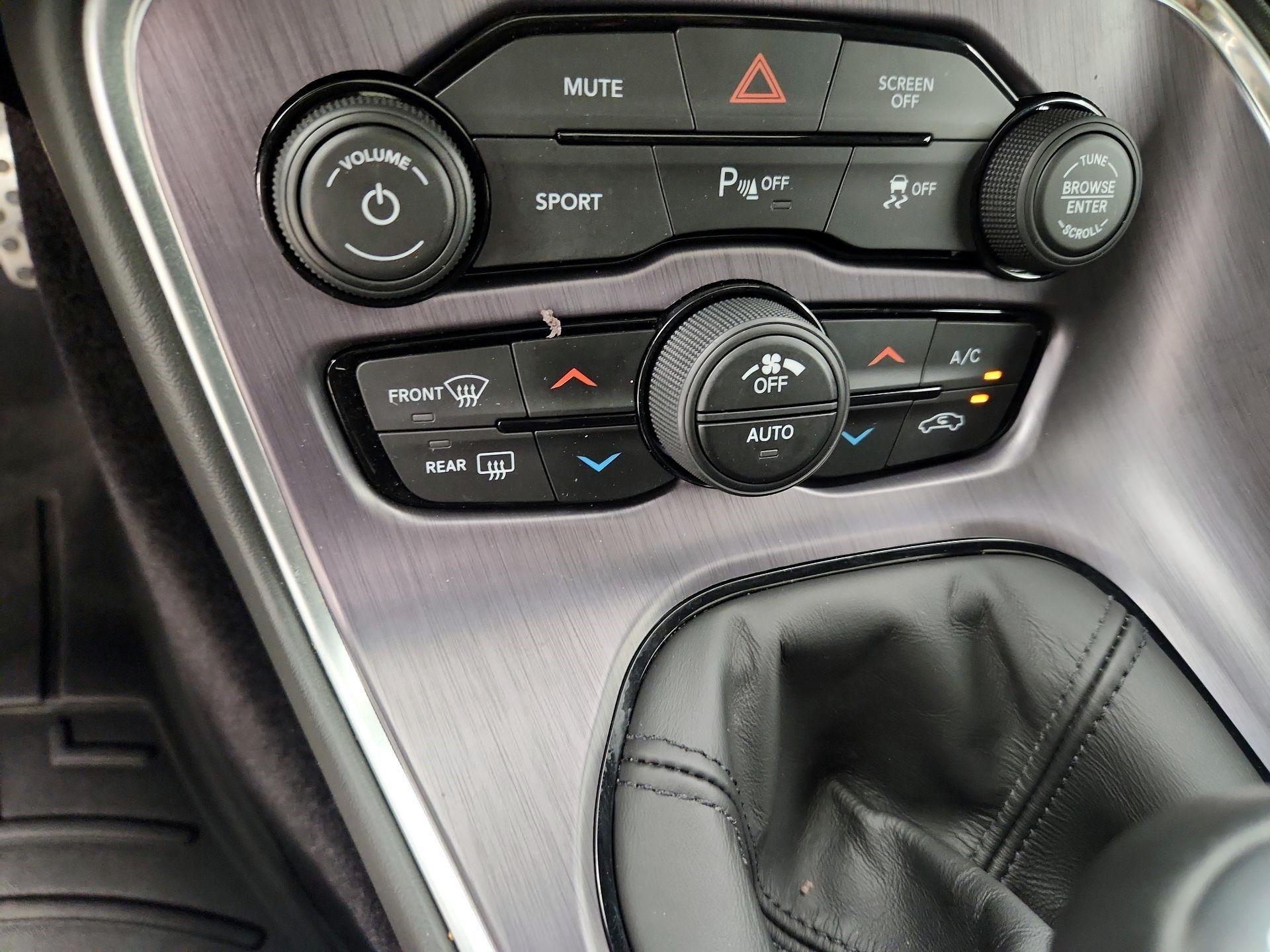 Thumbnail: 2018 Dodge Challenger - 16
