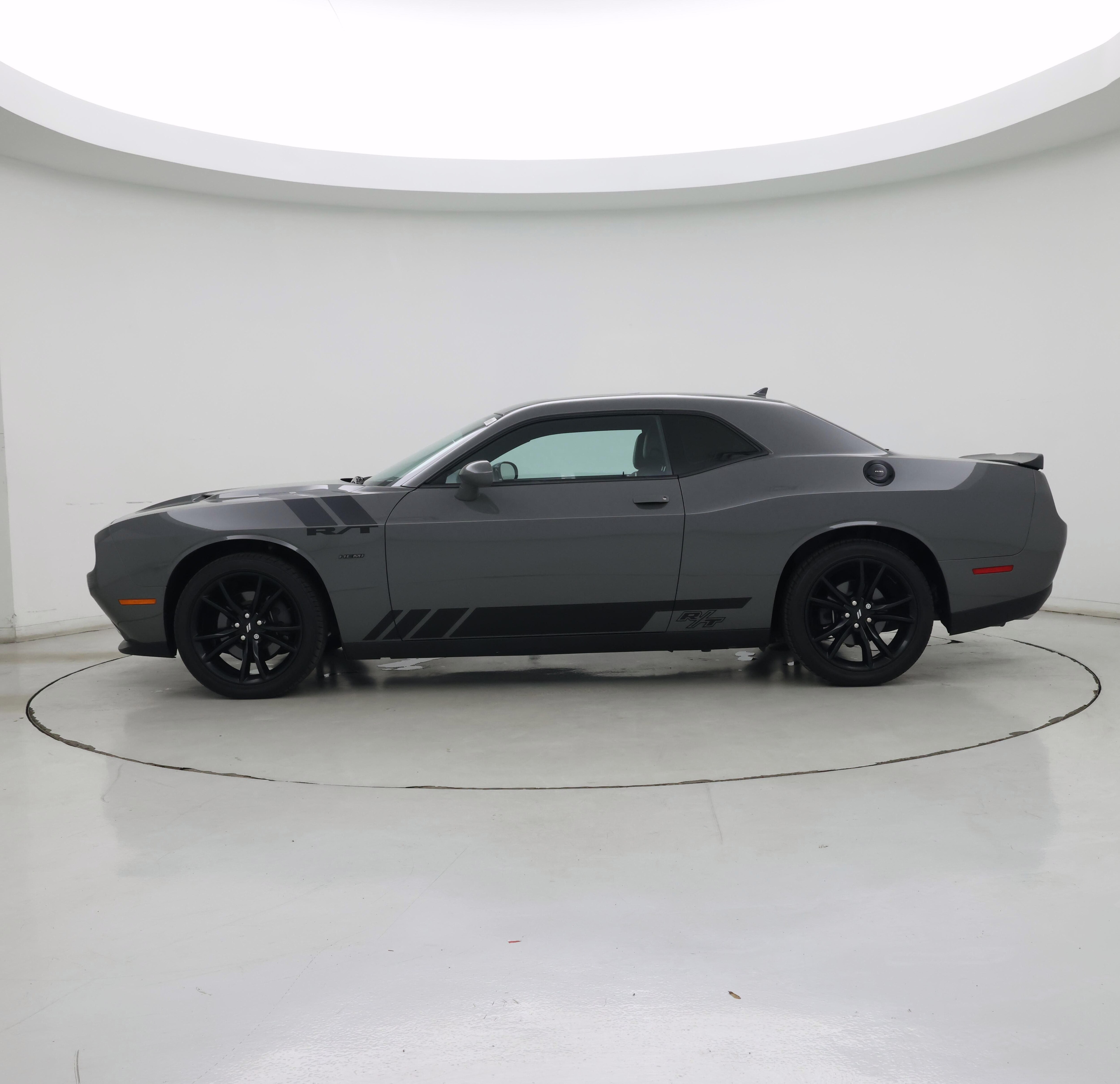 Thumbnail: 2018 Dodge Challenger - 3