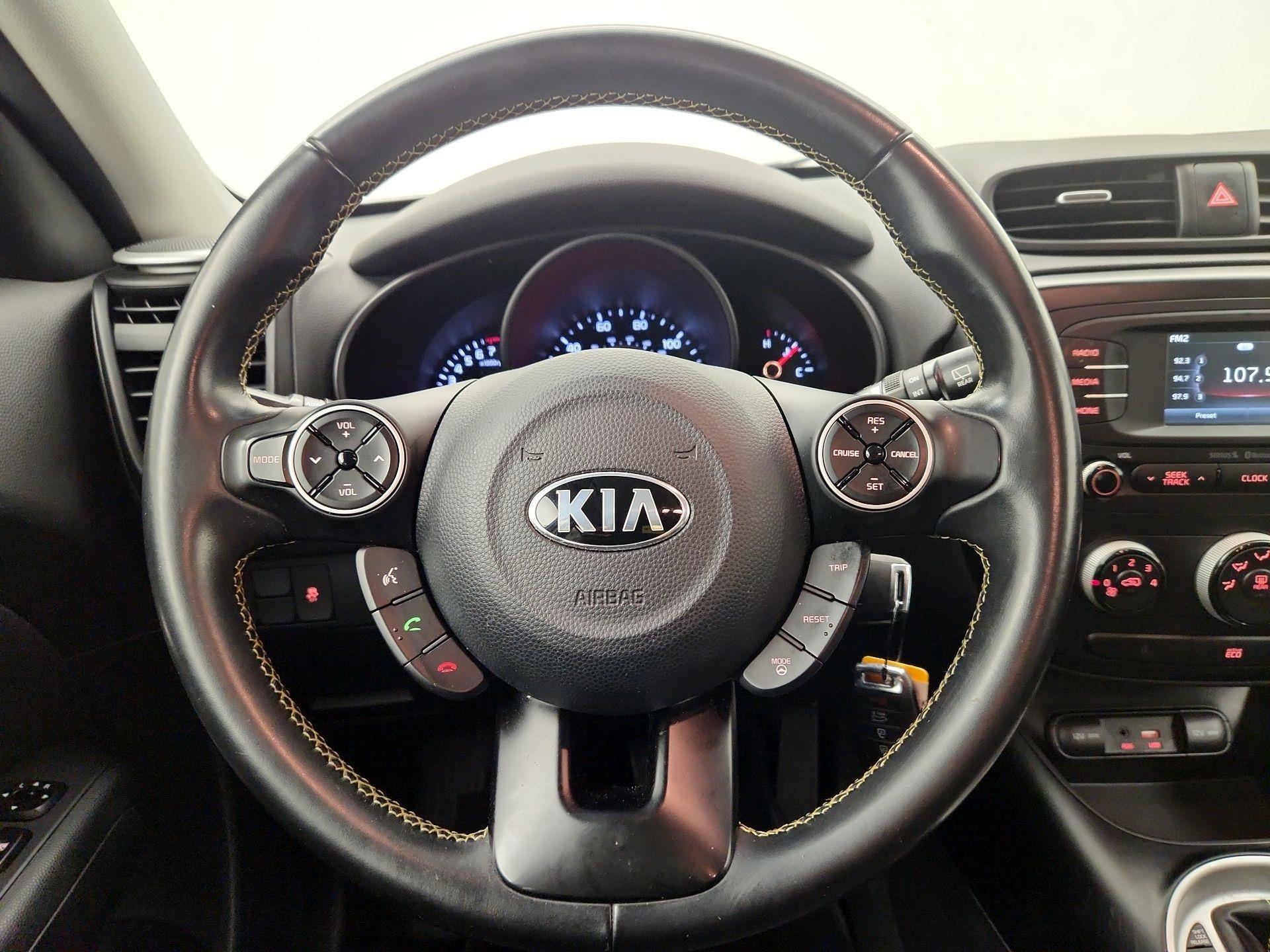 Thumbnail: 2016 Kia Soul - 10