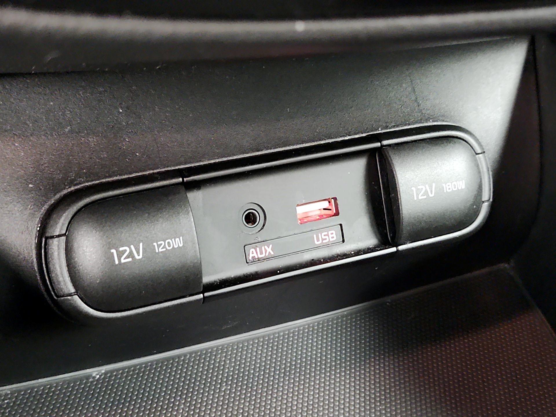 Thumbnail: 2016 Kia Soul - 18