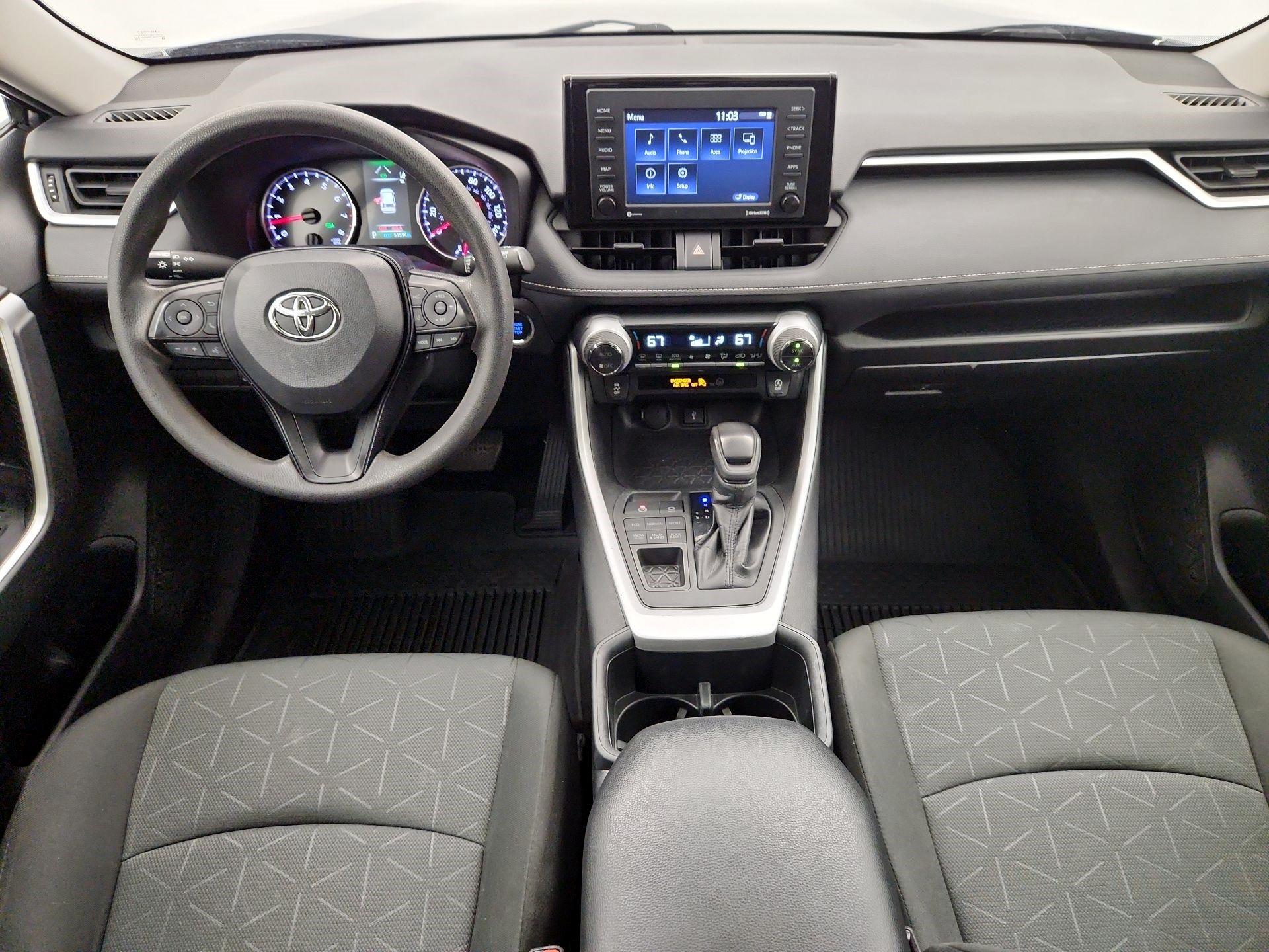 Thumbnail: 2022 Toyota RAV4 - 9