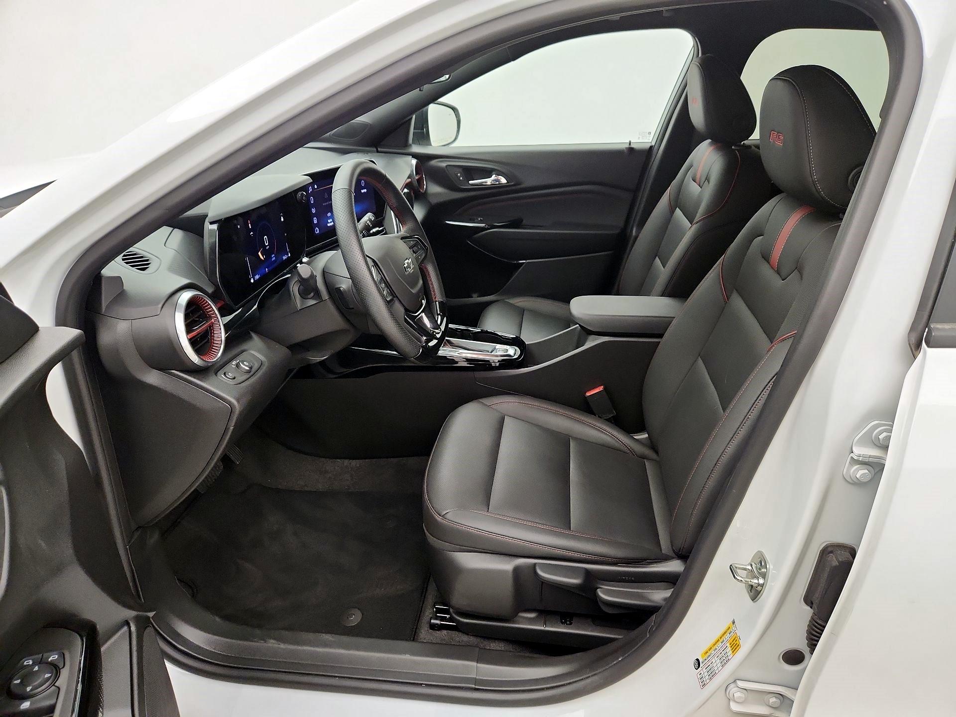 Thumbnail: 2025 Chevrolet Trax - 11