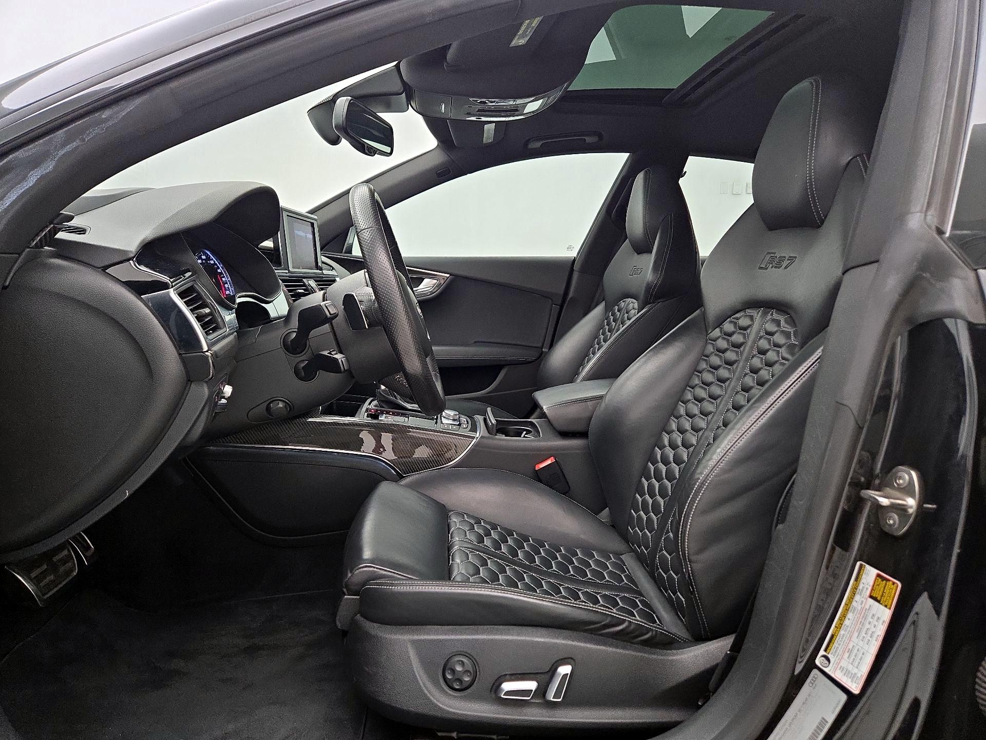 Thumbnail: 2015 Audi RS 7 - 11