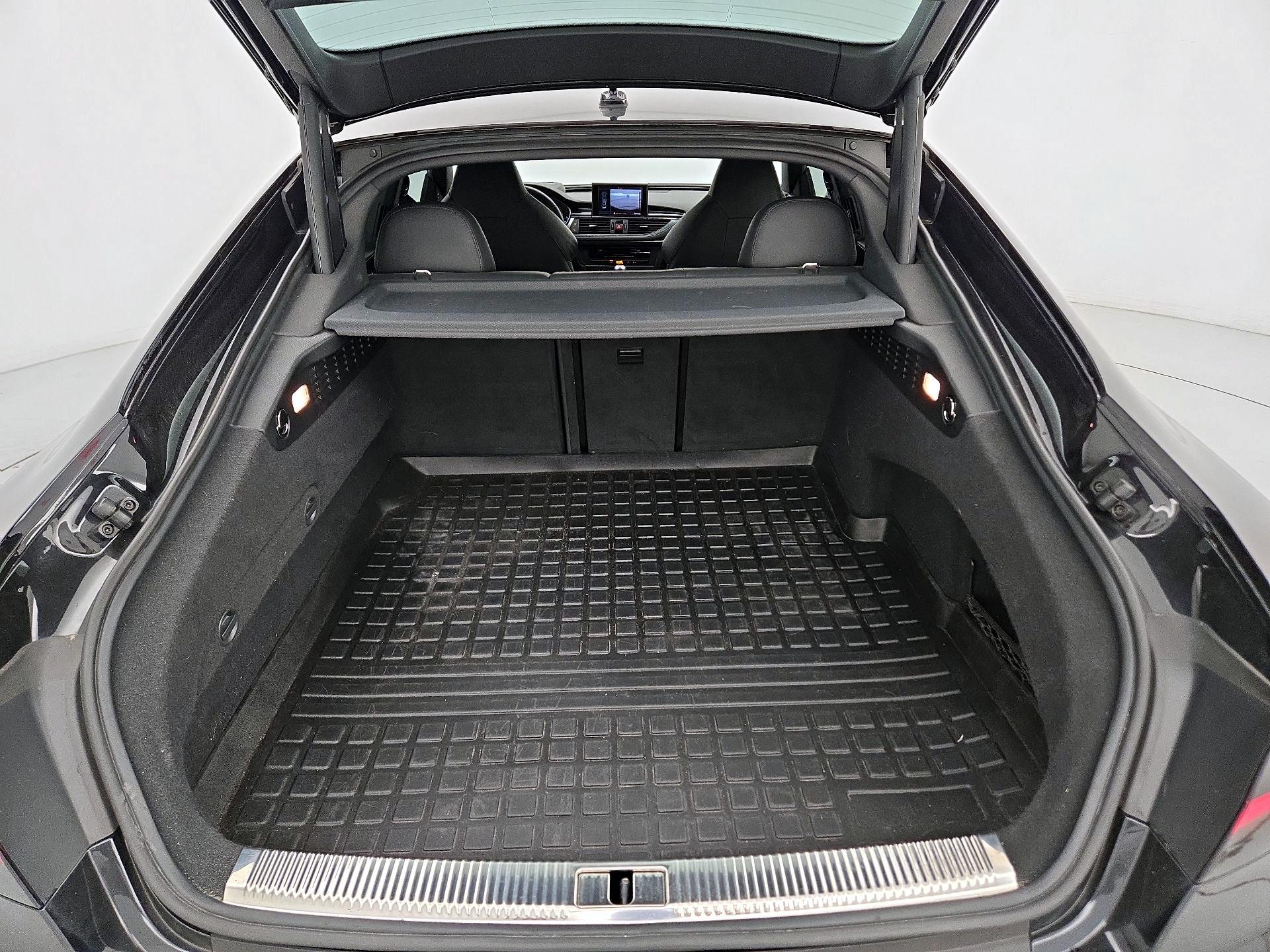 Thumbnail: 2015 Audi RS 7 - 20