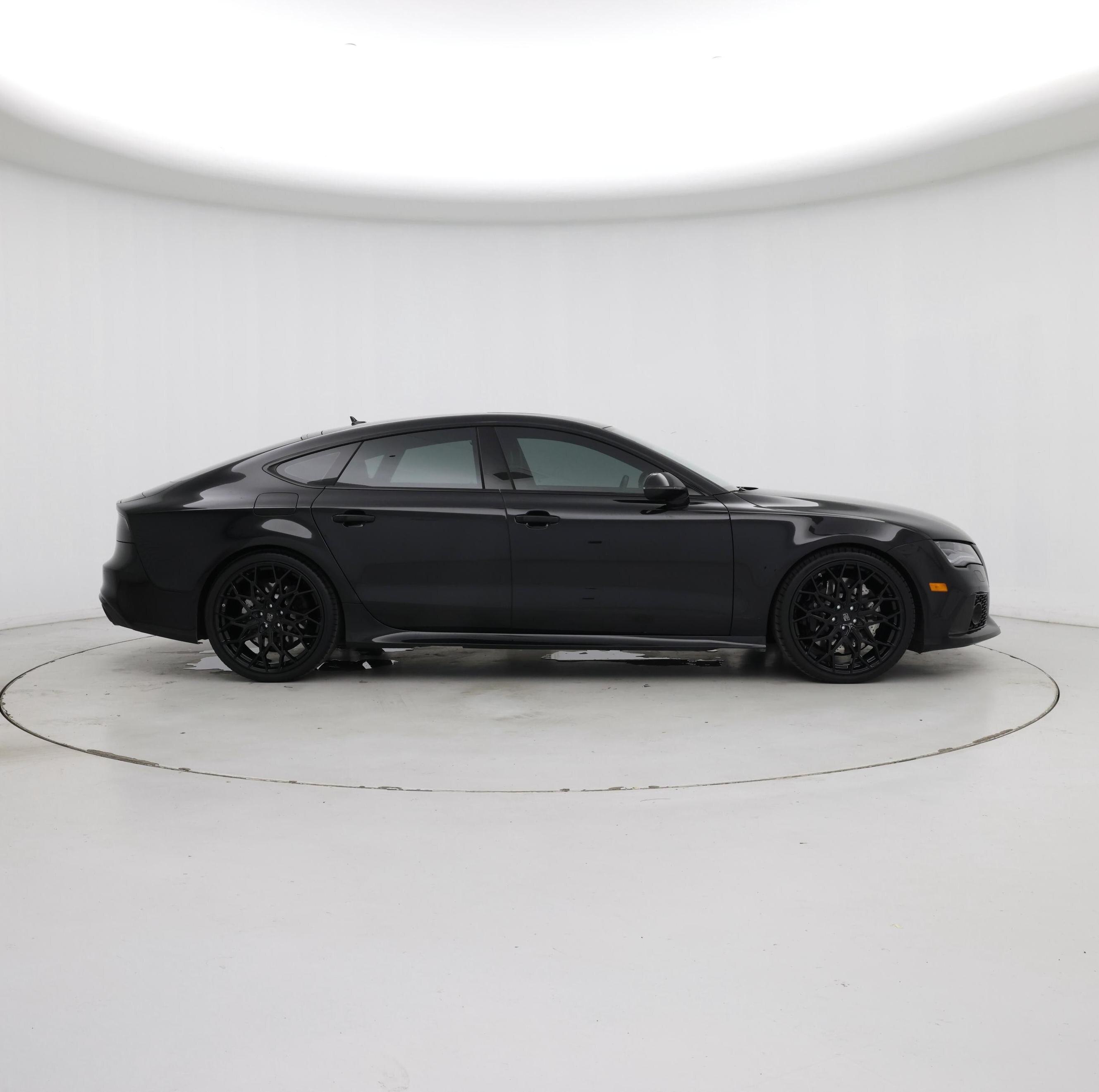 Thumbnail: 2015 Audi RS 7 - 7