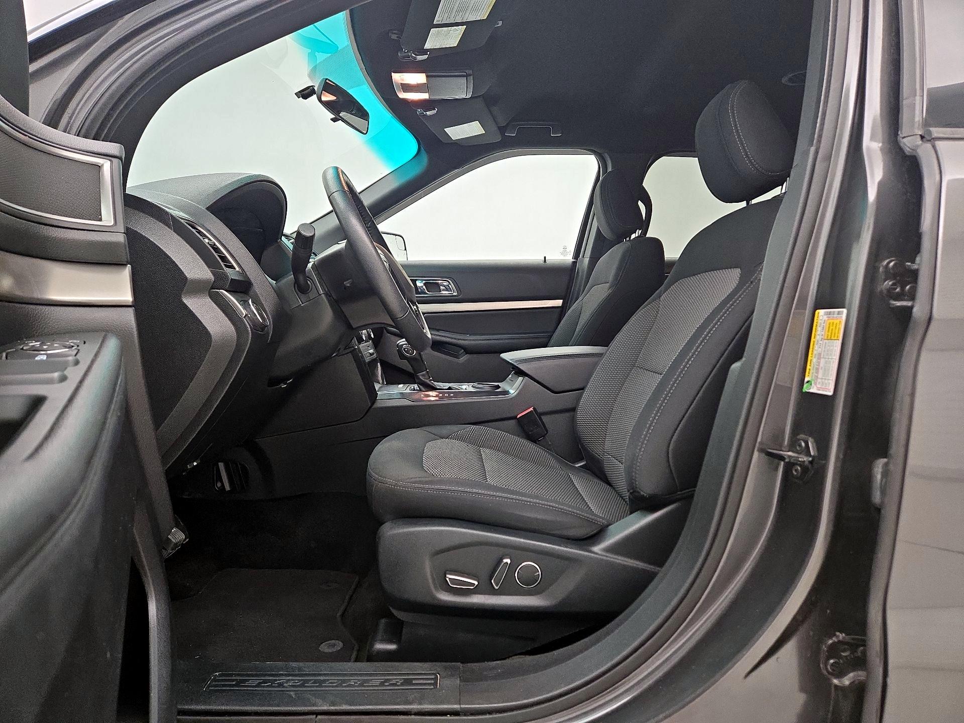 Thumbnail: 2018 Ford Explorer - 11