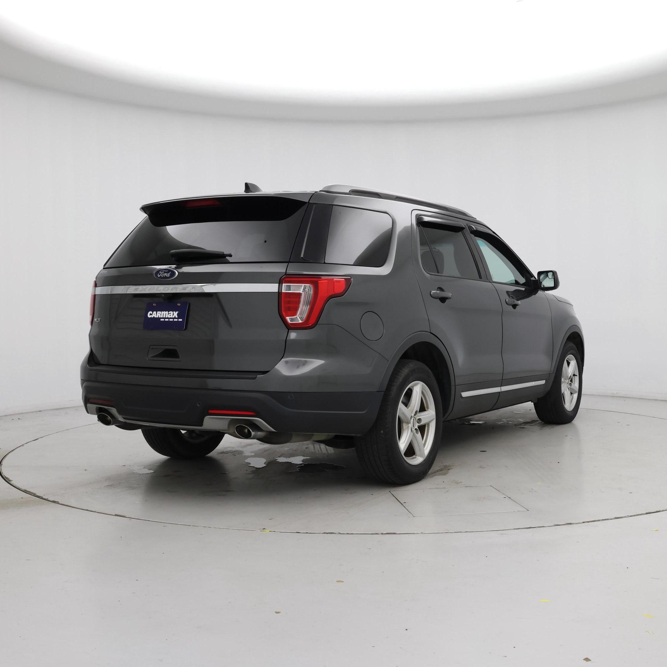 Thumbnail: 2018 Ford Explorer - 8