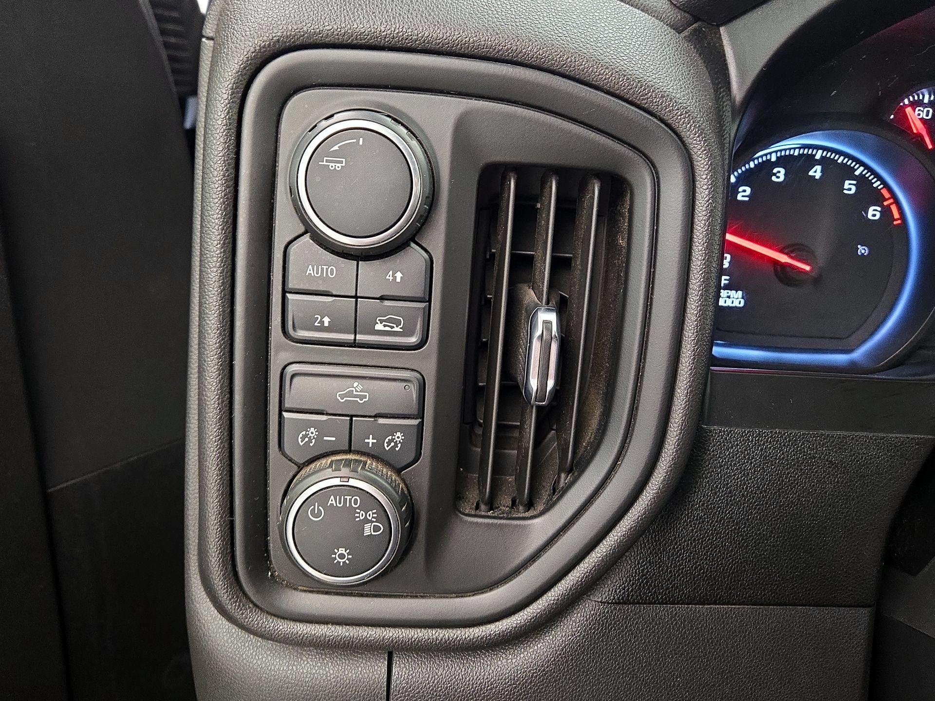 Thumbnail: 2021 Chevrolet Silverado 1500 - 13