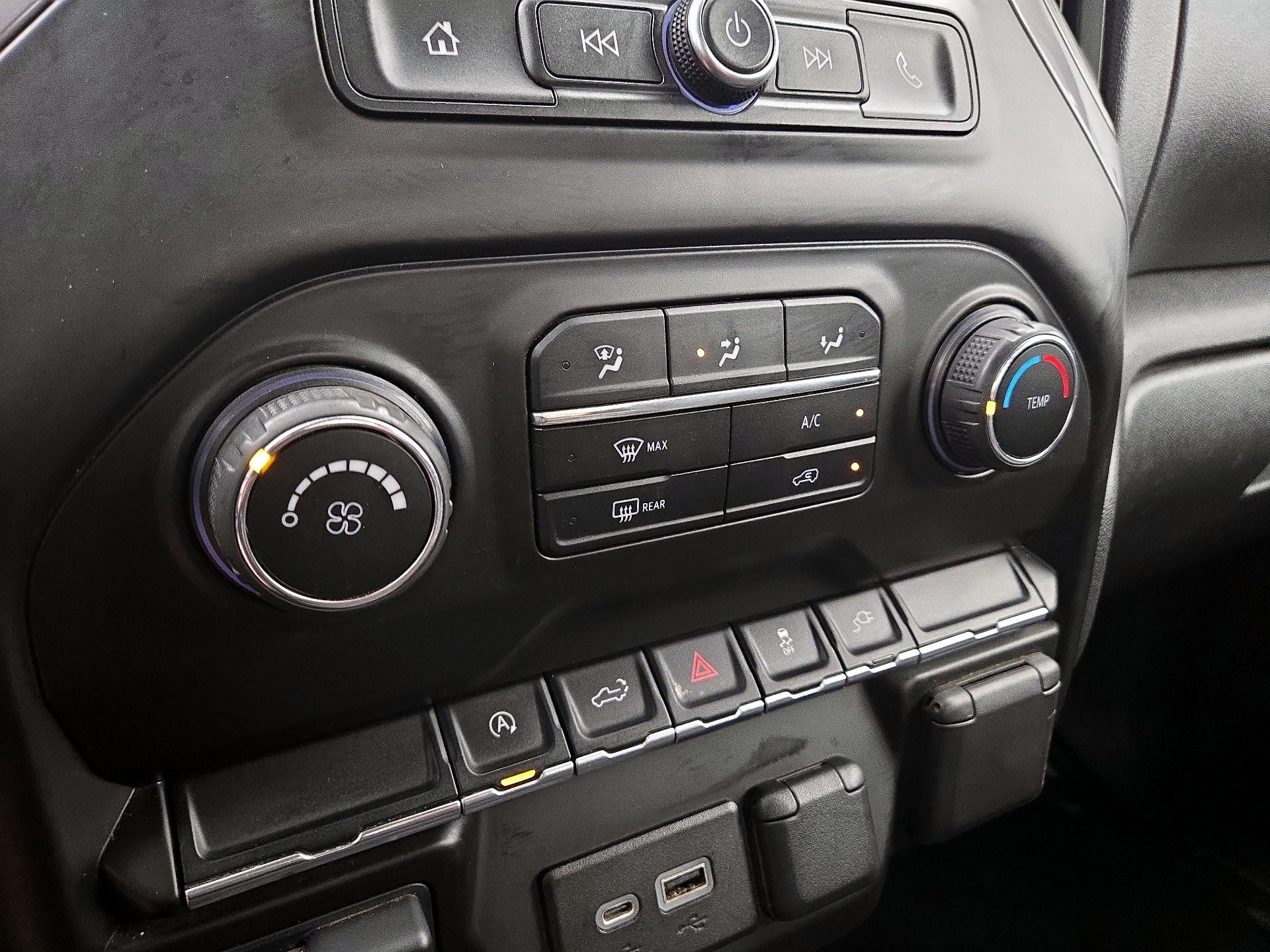 Thumbnail: 2021 Chevrolet Silverado 1500 - 16