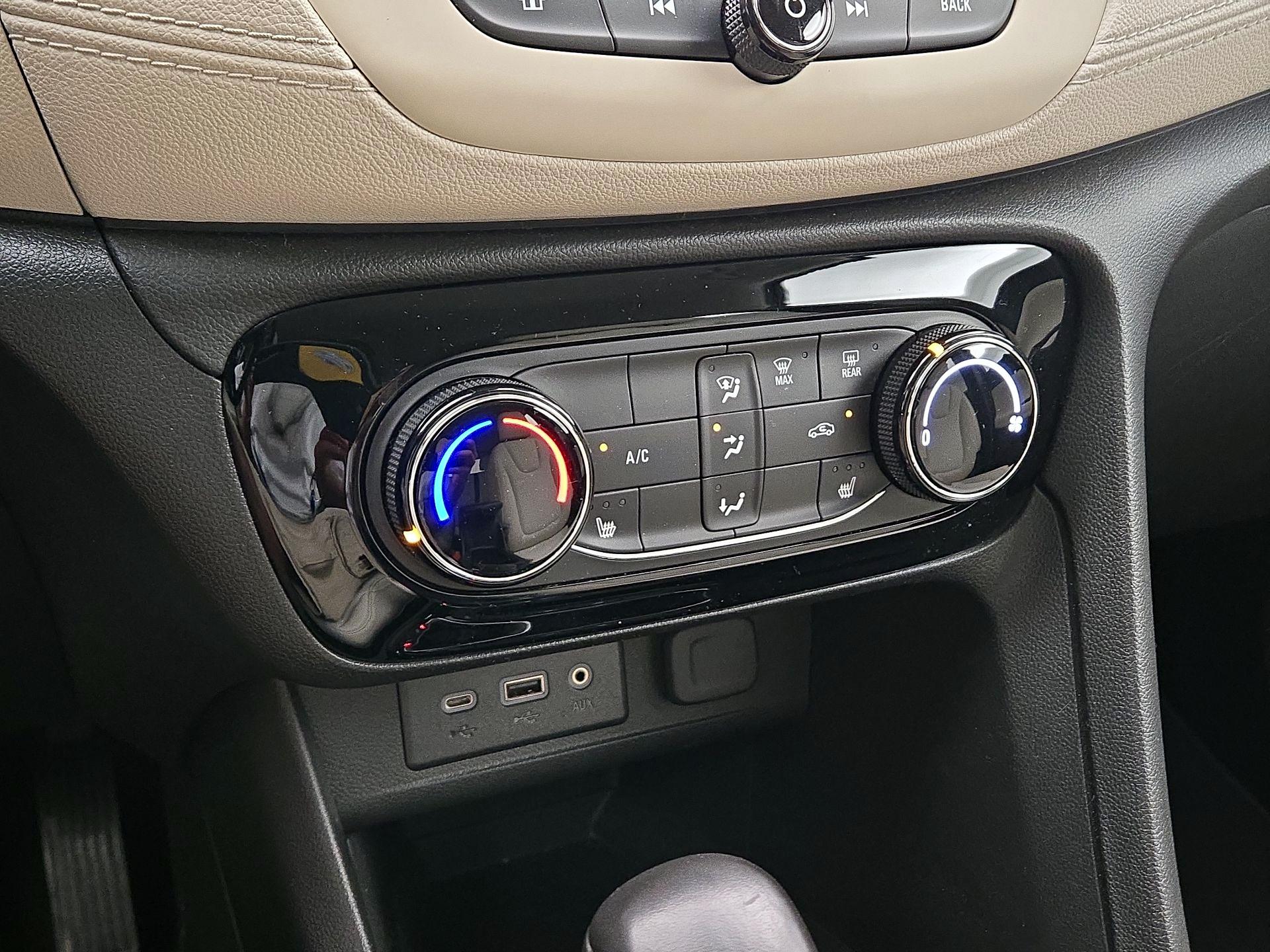Thumbnail: 2020 Buick Encore GX - 16