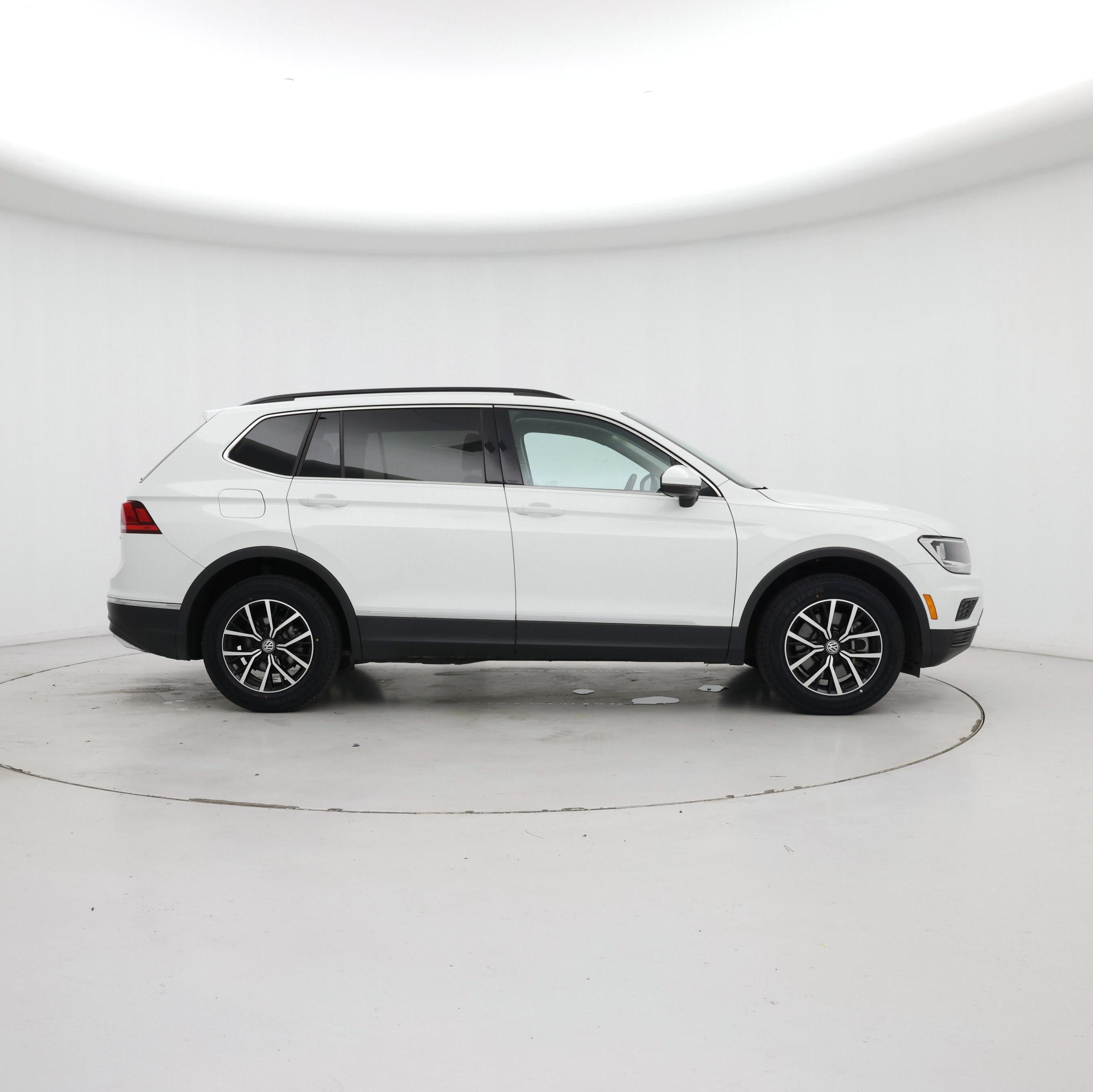 Thumbnail: 2021 Volkswagen Tiguan - 7