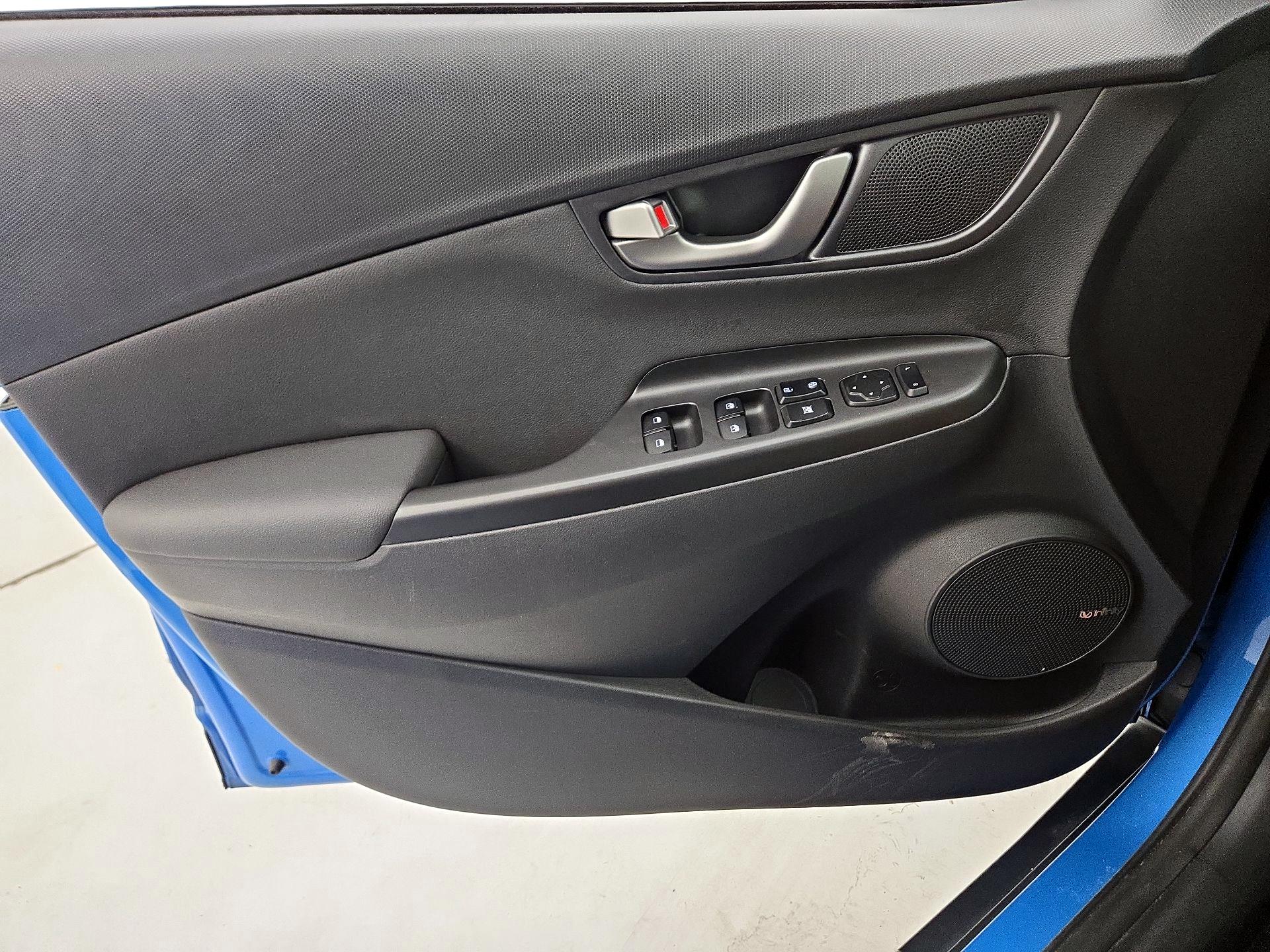 Thumbnail: 2020 Hyundai Kona - 12